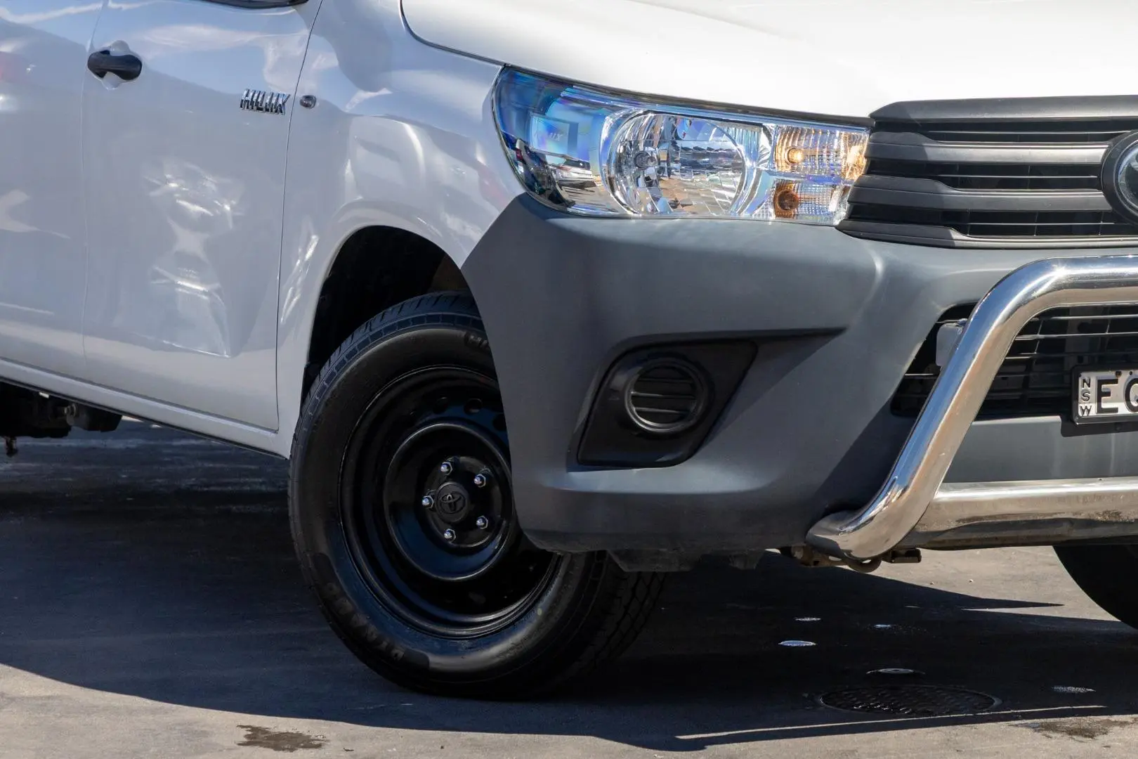 2021 Toyota Hilux Gallery Image 6