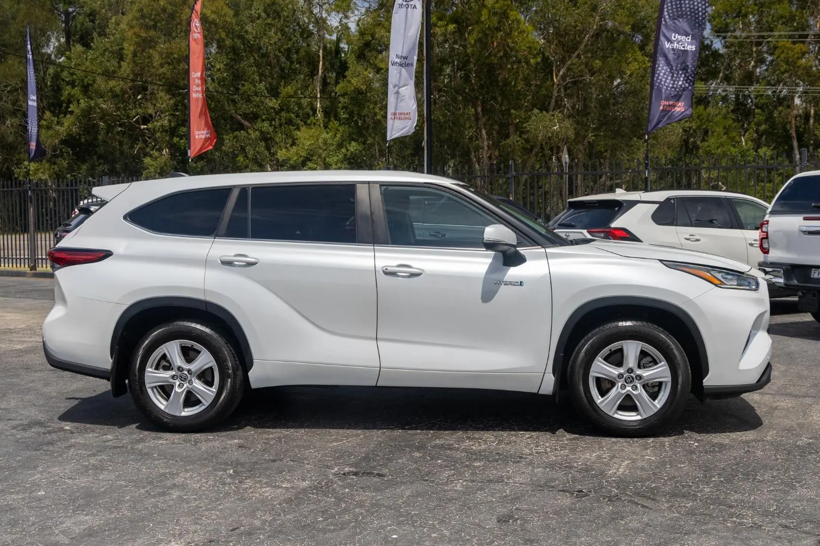 2023 Toyota Kluger Gallery Image 3