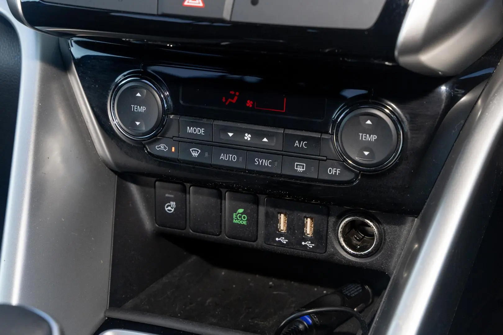 2022 Mitsubishi Eclipse Cross Gallery Image 16