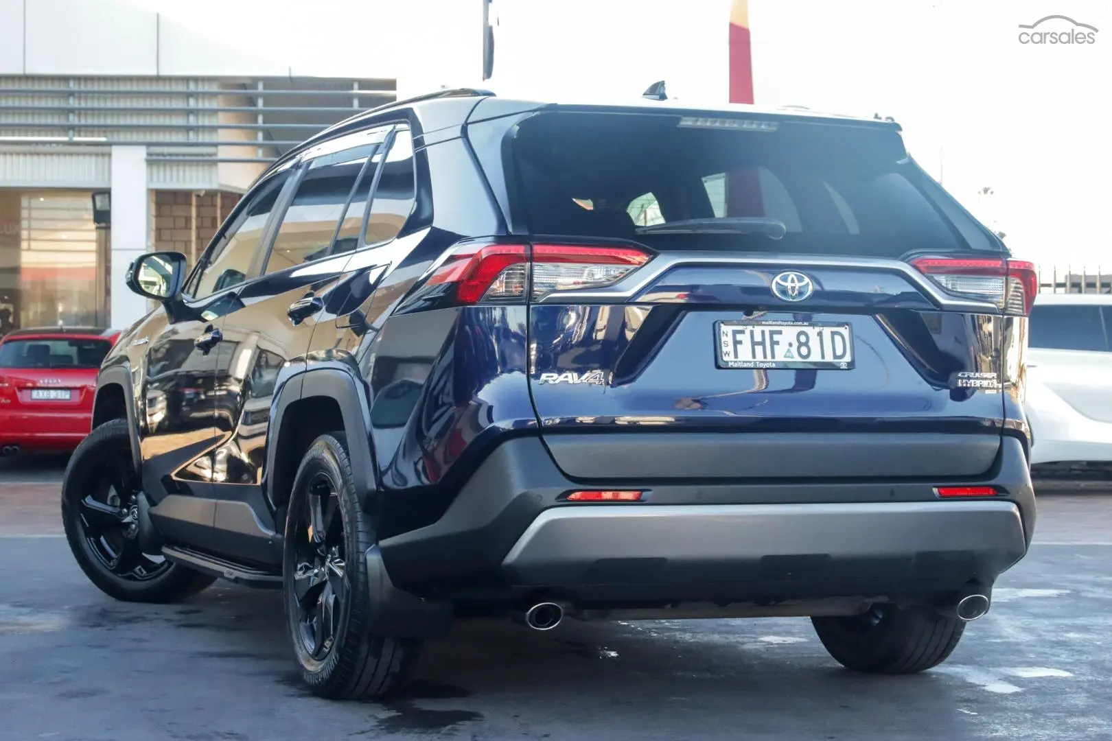 2019 Toyota RAV4 Image 2