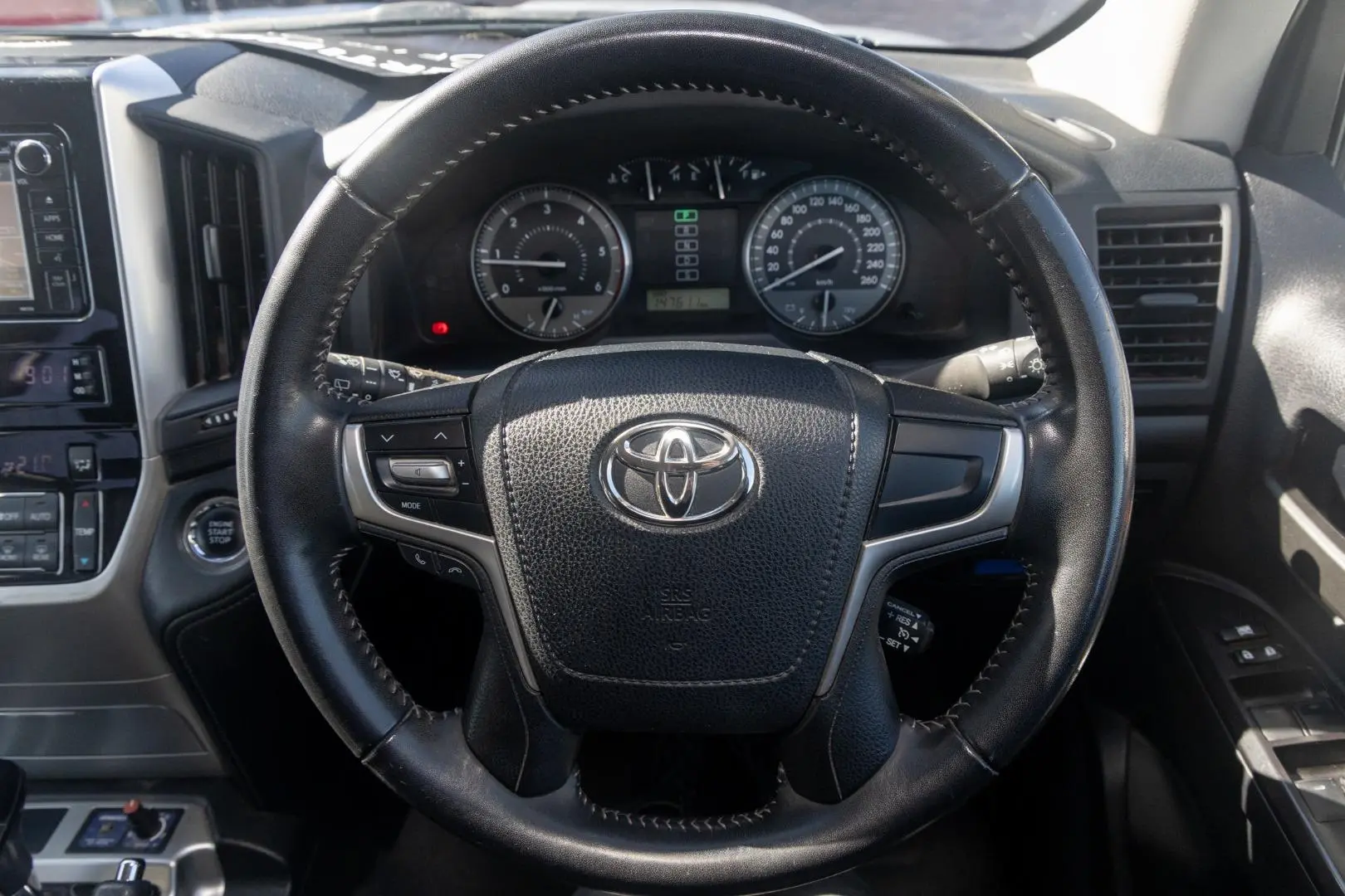 2017 Toyota Landcruiser Gallery Image 10