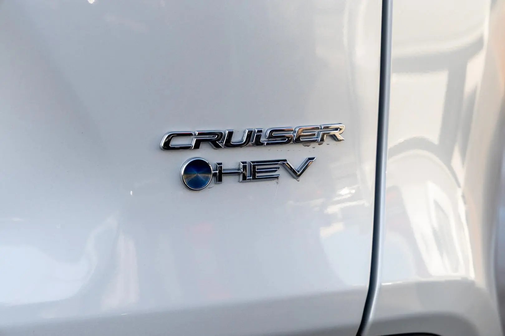 2025 Toyota RAV4 Gallery Image 21