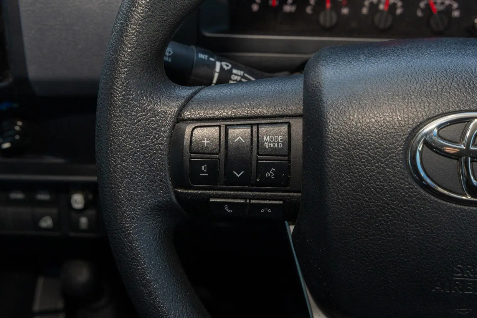 2025 Toyota Landcruiser Gallery Image 11