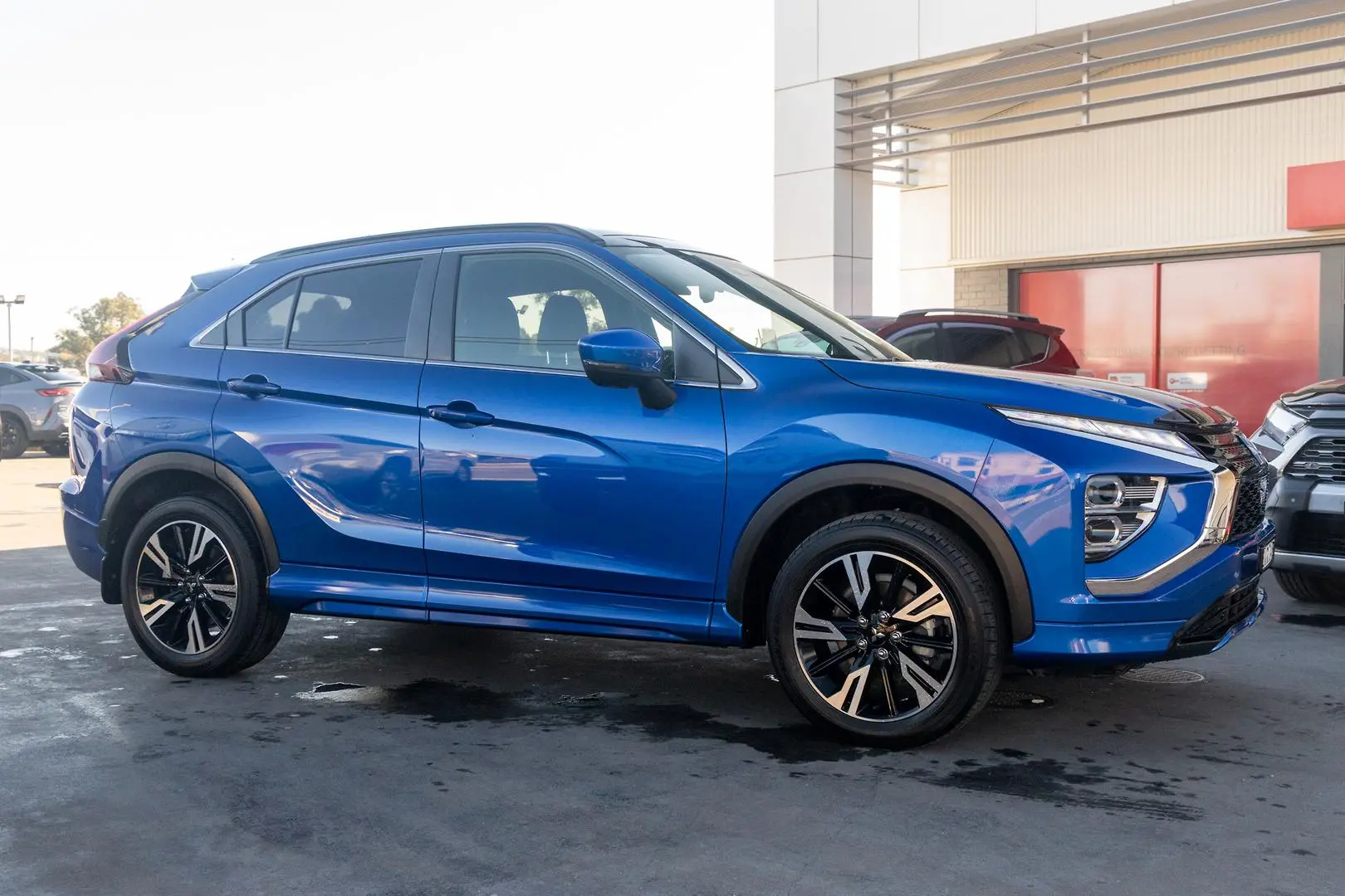 2022 Mitsubishi Eclipse Cross Gallery Image 3