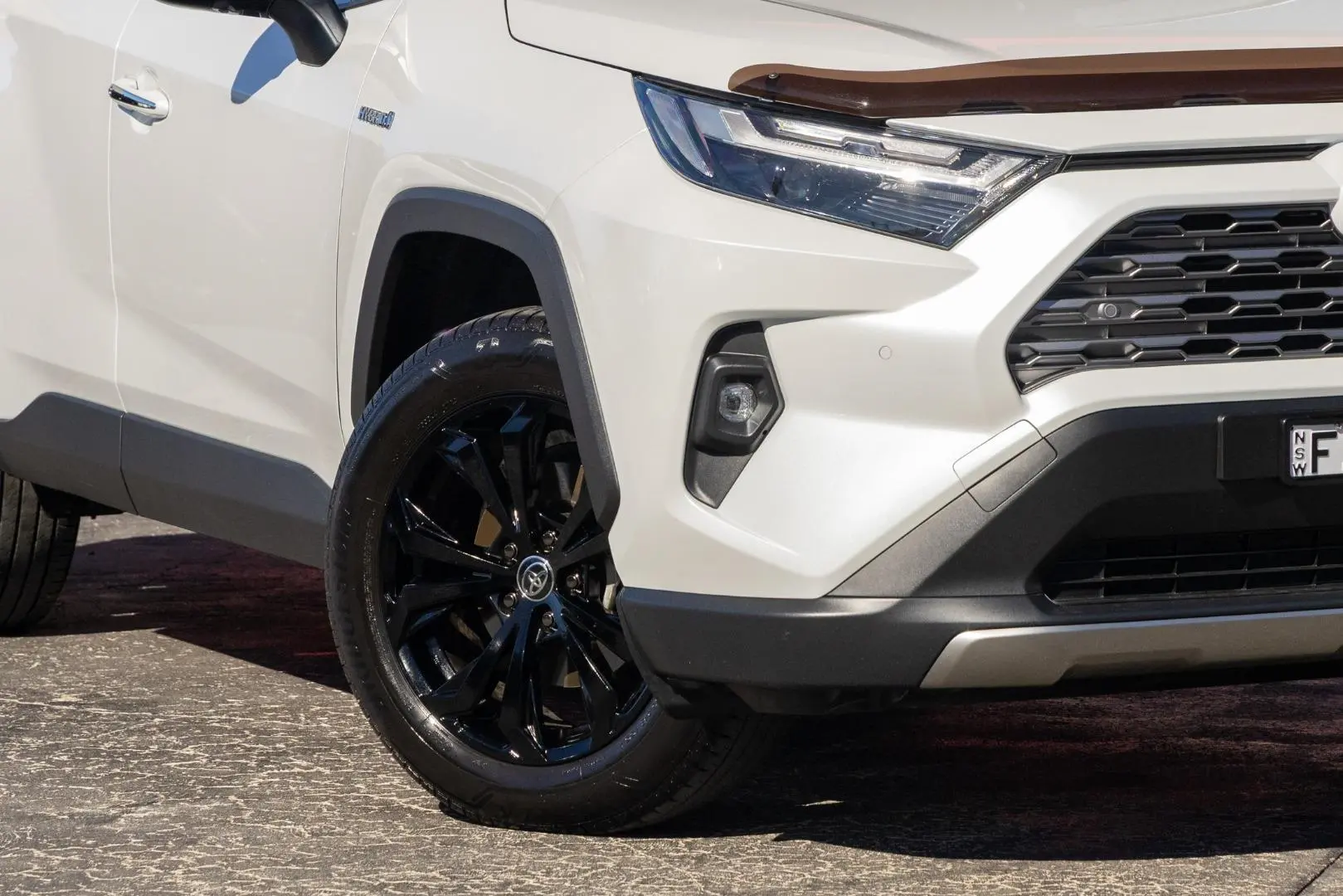 2023 Toyota RAV4 Gallery Image 6
