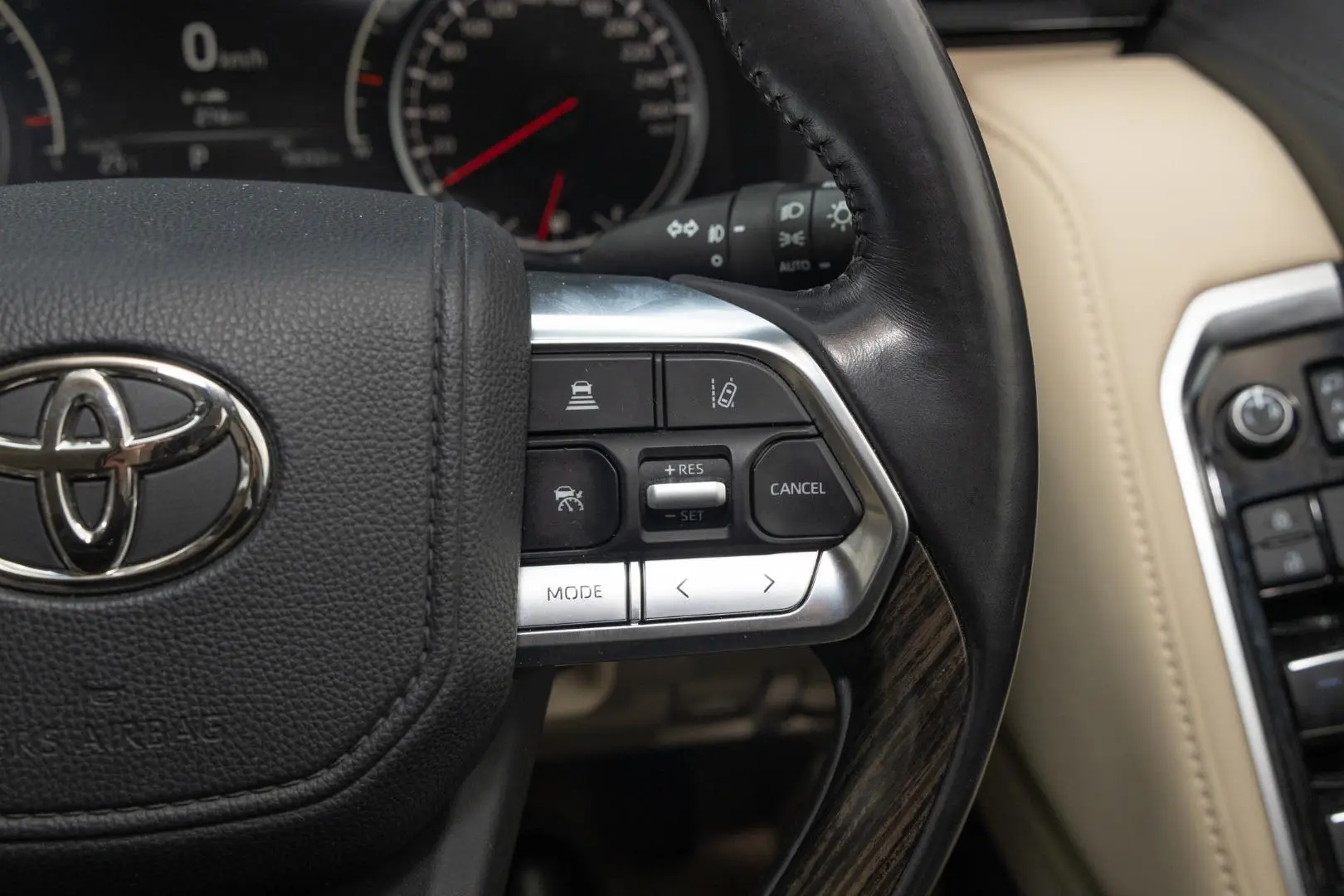 2021 Toyota Landcruiser Gallery Image 12