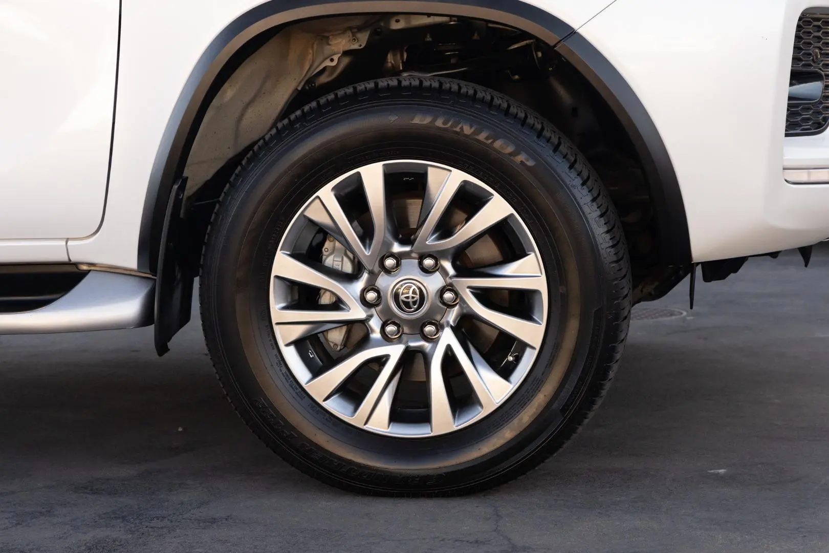 2023 Toyota Fortuner Gallery Image 22