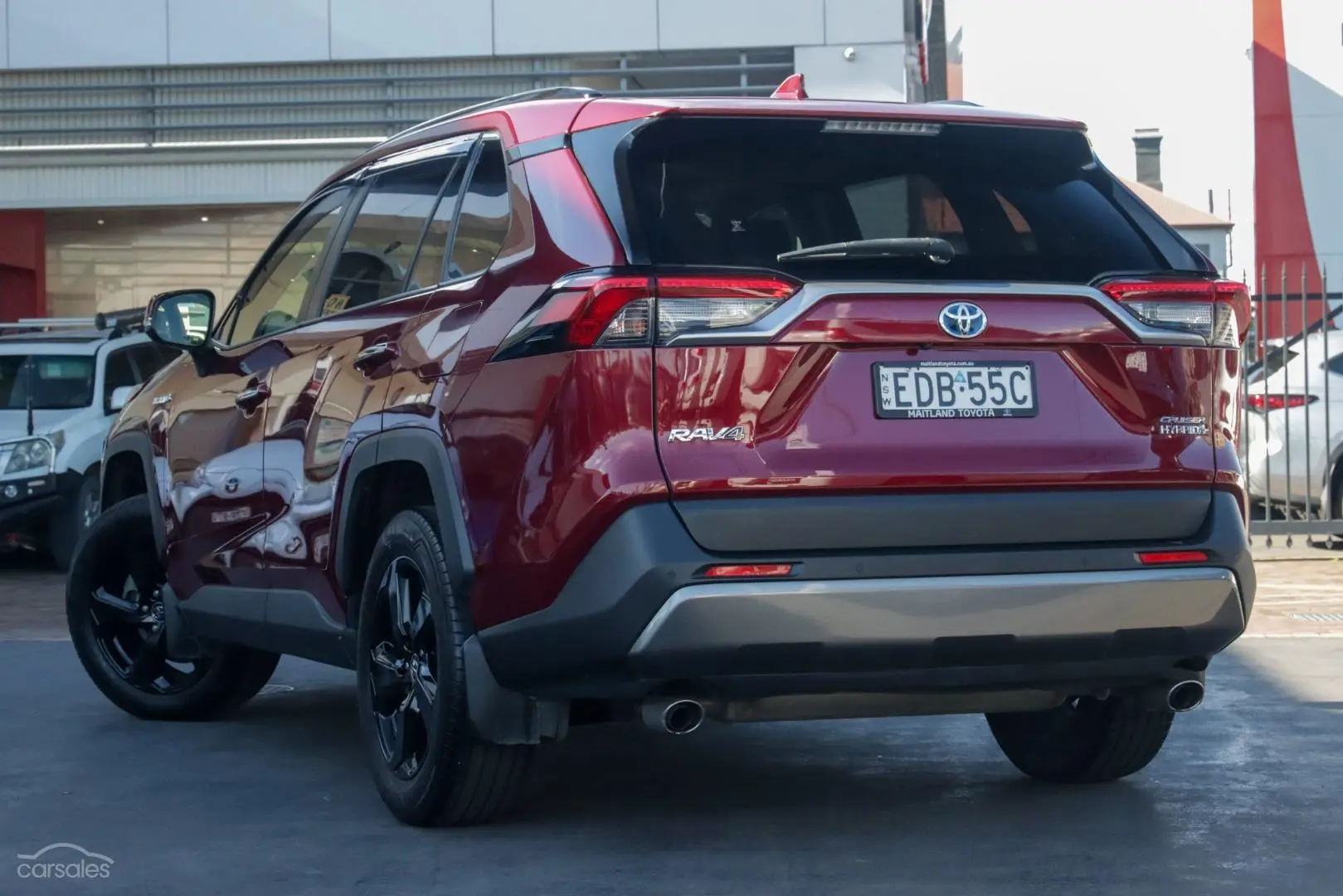 2019 Toyota RAV4 Image 2