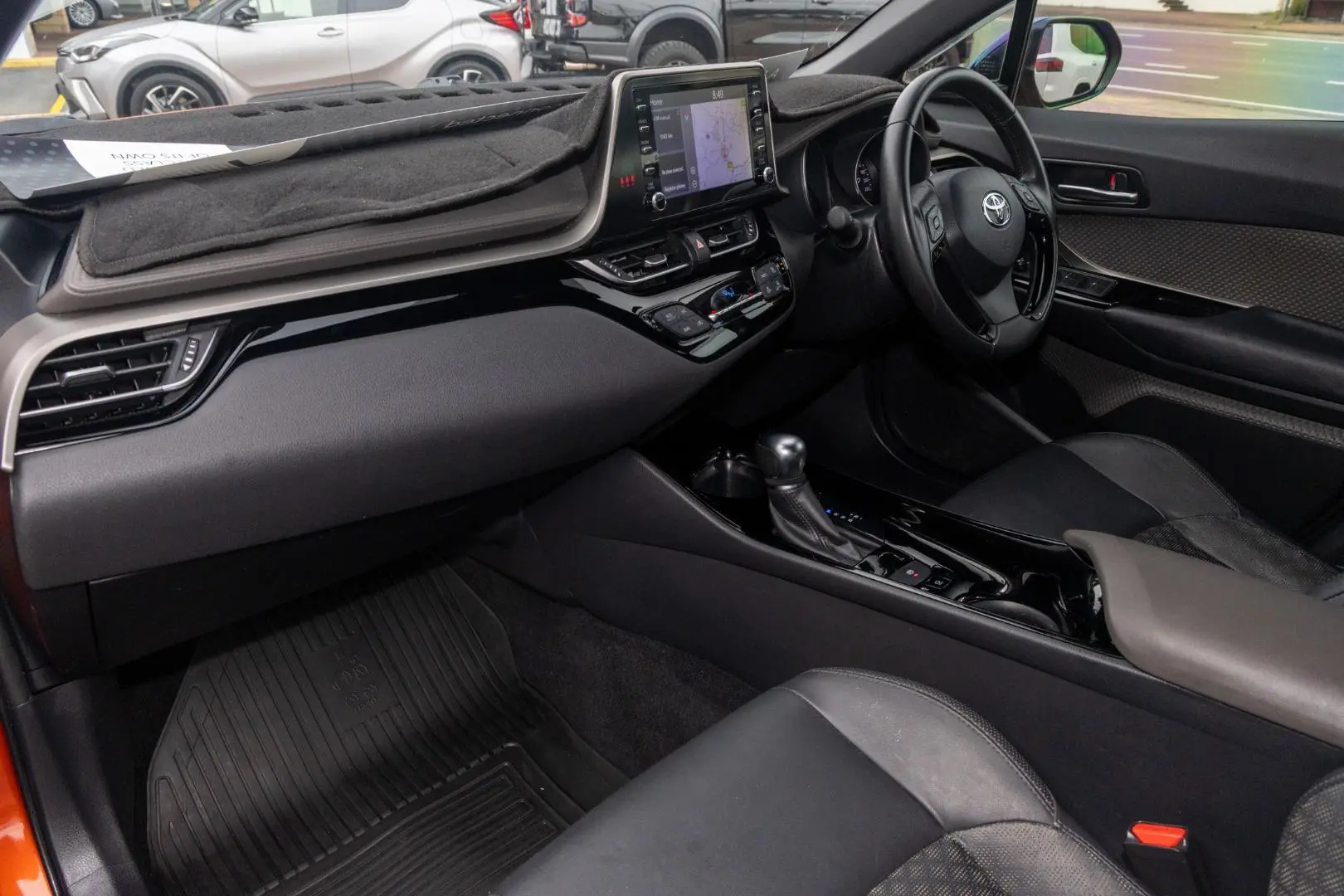 2020 Toyota C-HR Gallery Image 8