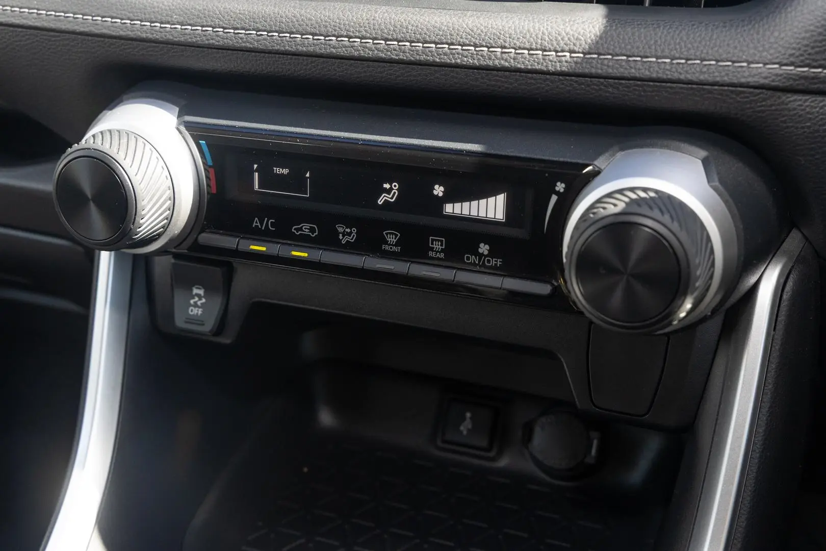 2021 Toyota RAV4 Gallery Image 16