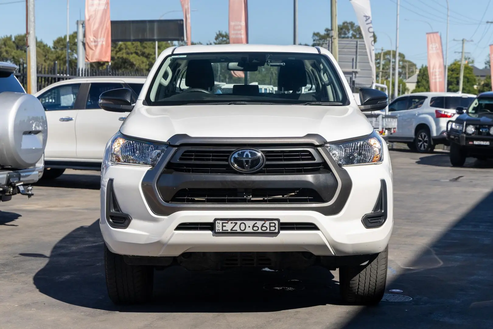 2023 Toyota Hilux Gallery Image 4
