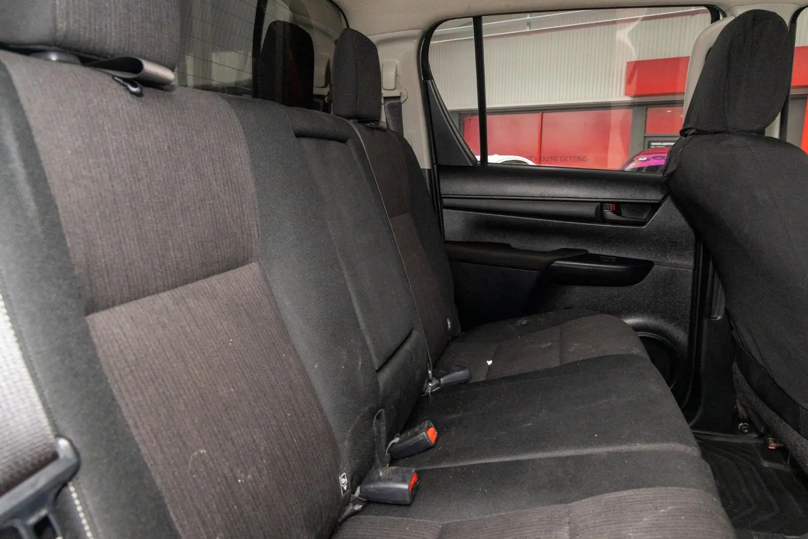 2018 Toyota Hilux Gallery Image 9