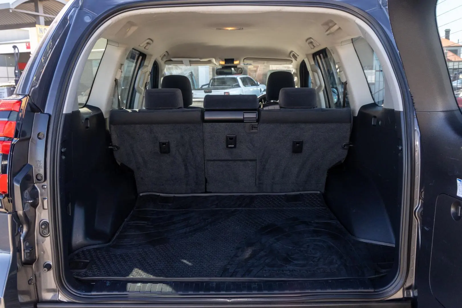 2019 Toyota Landcruiser Prado Gallery Image 19