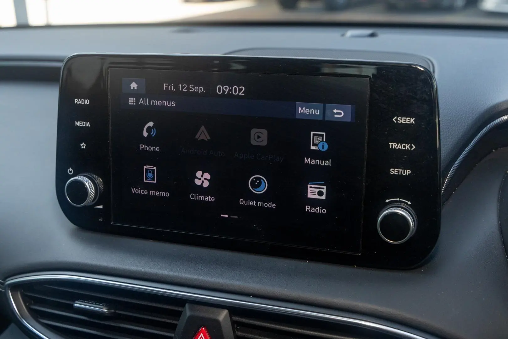 2022 Hyundai Santa Fe Gallery Image 14