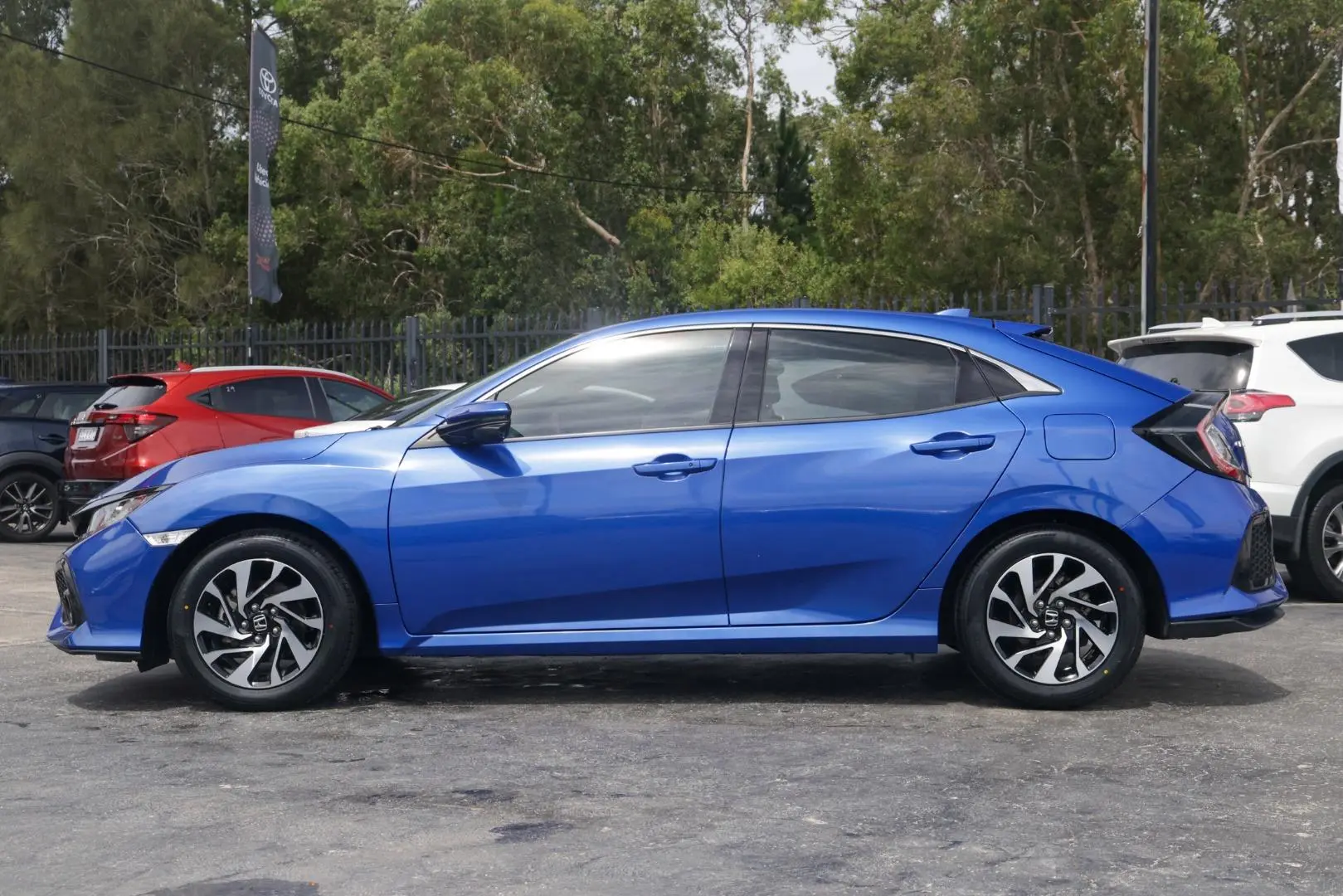 2019 Honda Civic Gallery Image 3