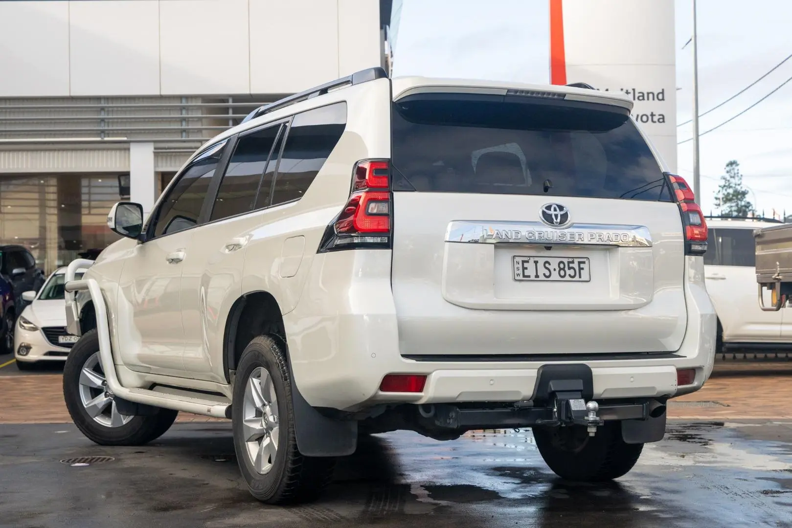 2020 Toyota Landcruiser Prado Gallery Image 2