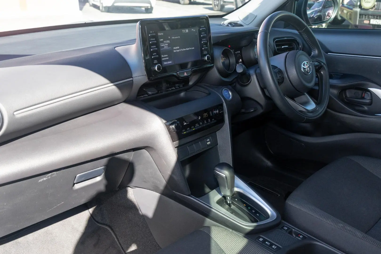 2022 Toyota Yaris Cross Gallery Image 8