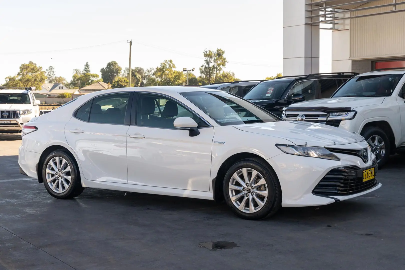 2020 Toyota Camry Gallery Image 3