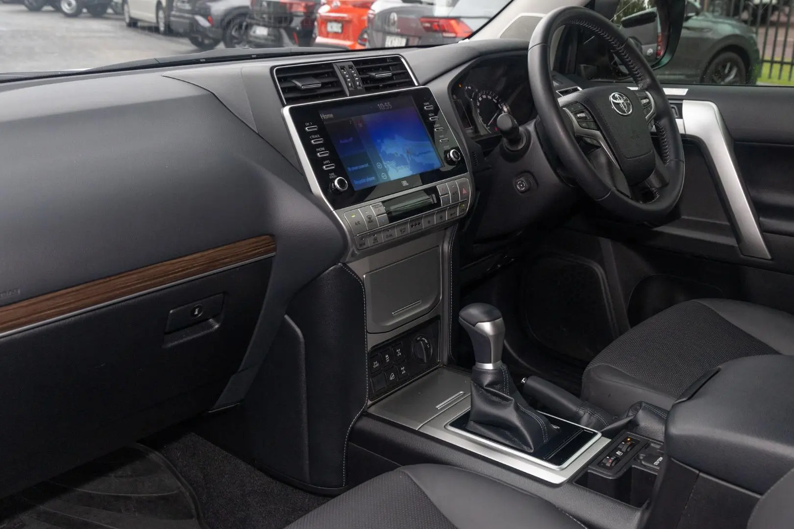 2023 Toyota Landcruiser Prado Gallery Image 8