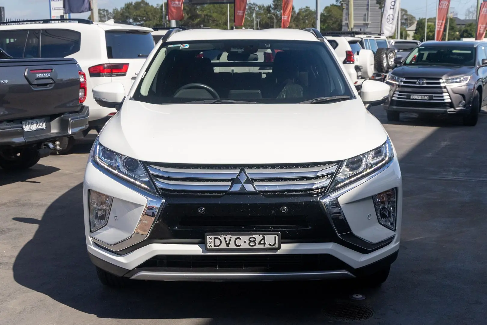 2017 Mitsubishi Eclipse Cross Gallery Image 4