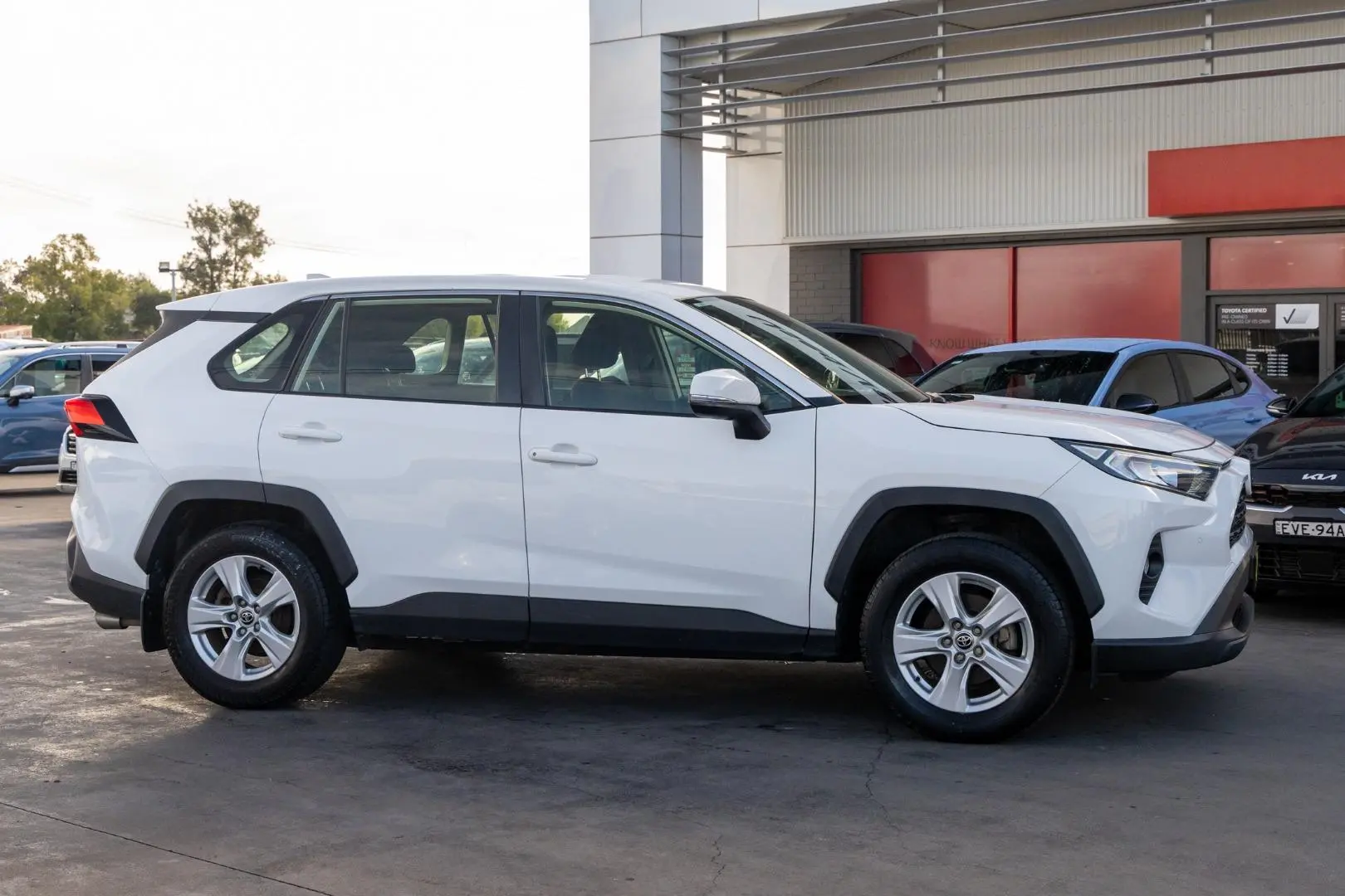 2020 Toyota RAV4 Gallery Image 3