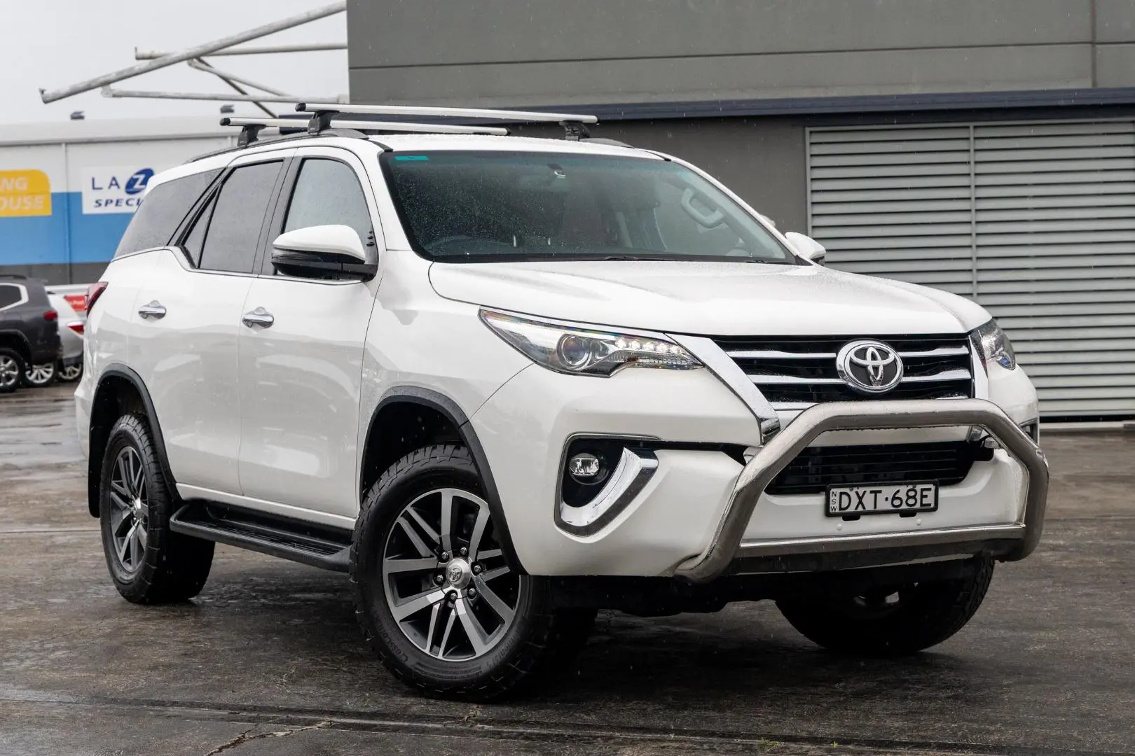 2018 Toyota Fortuner Gallery Image 1