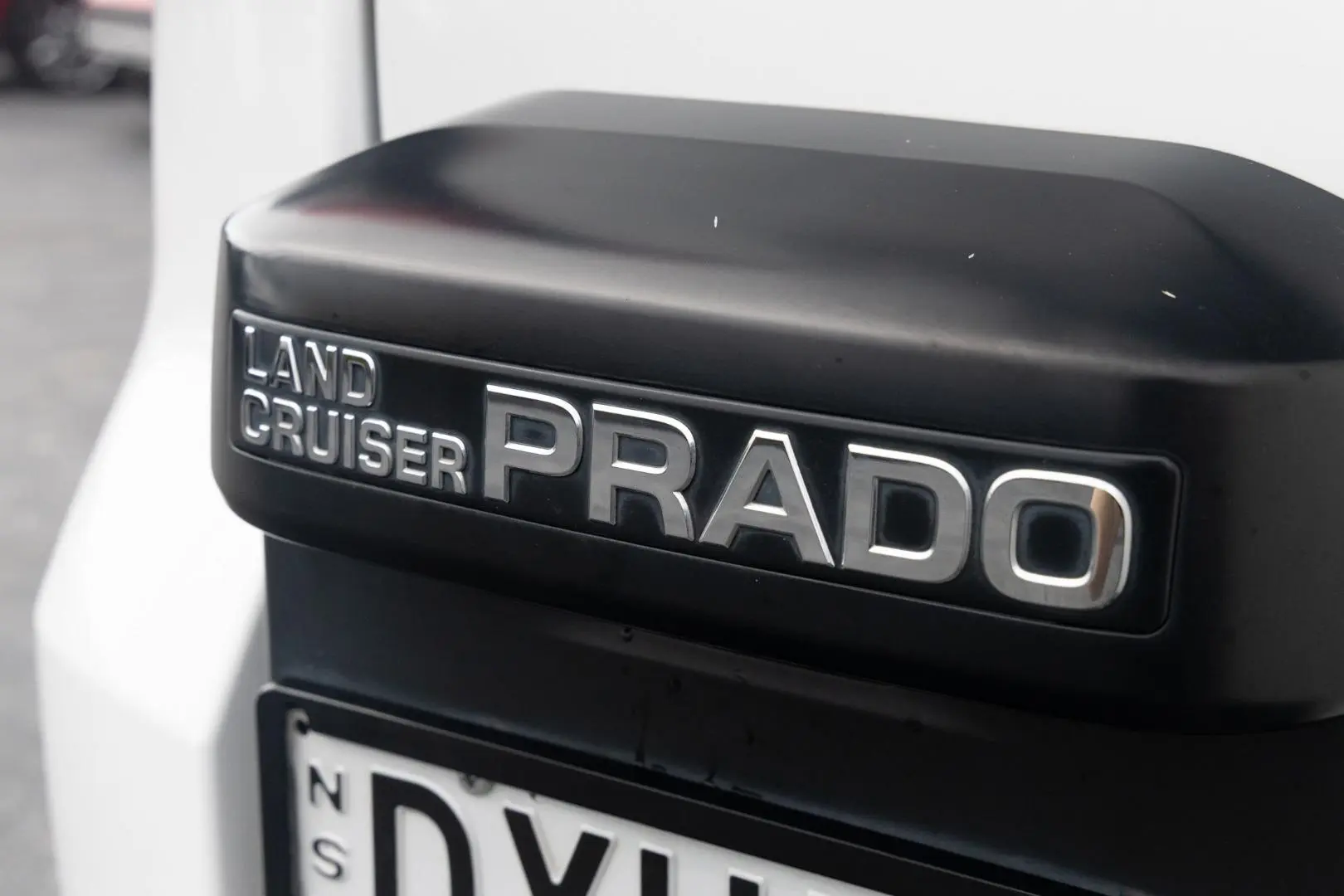 2018 Toyota Landcruiser Prado Gallery Image 20