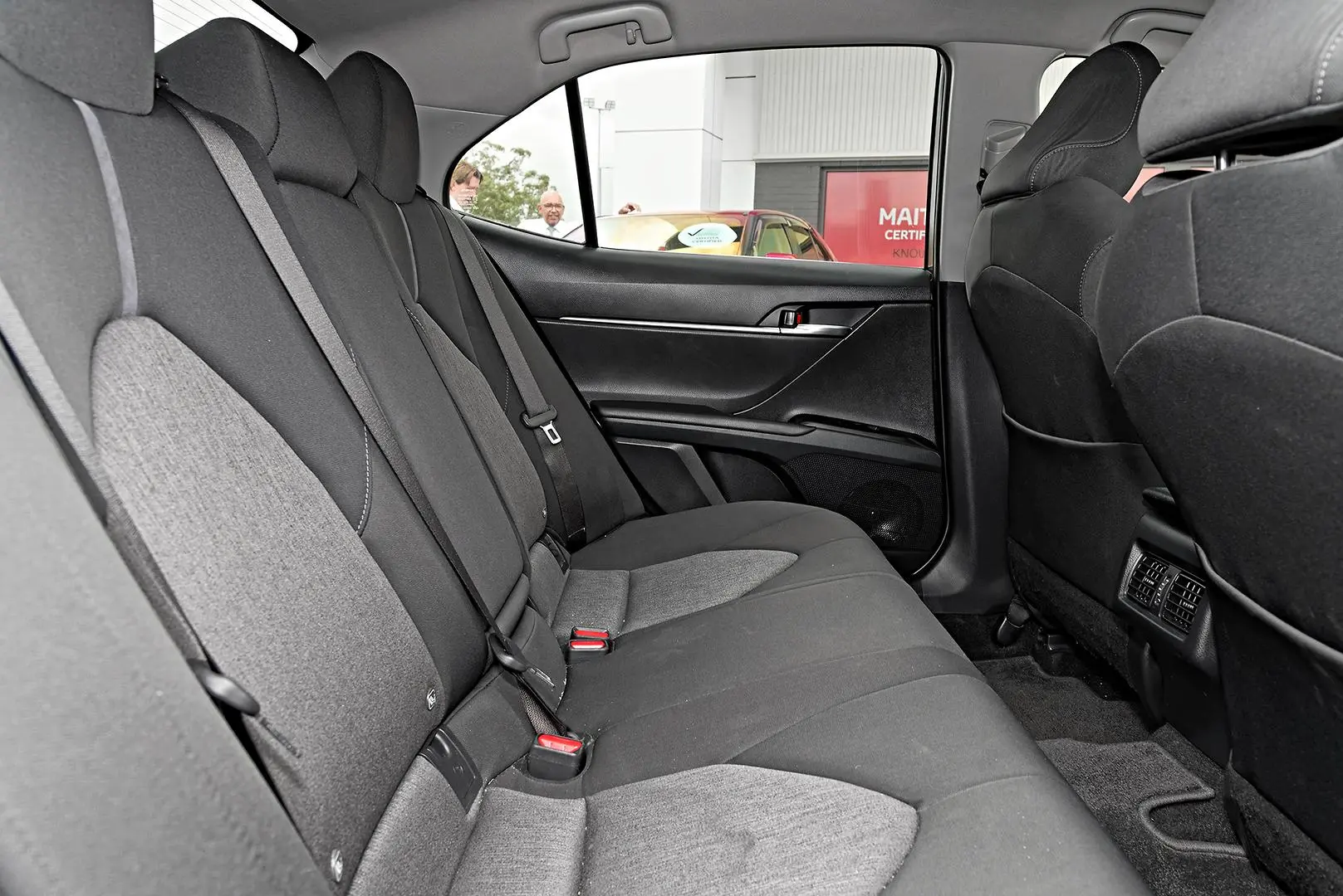 2021 Toyota Camry Gallery Image 9