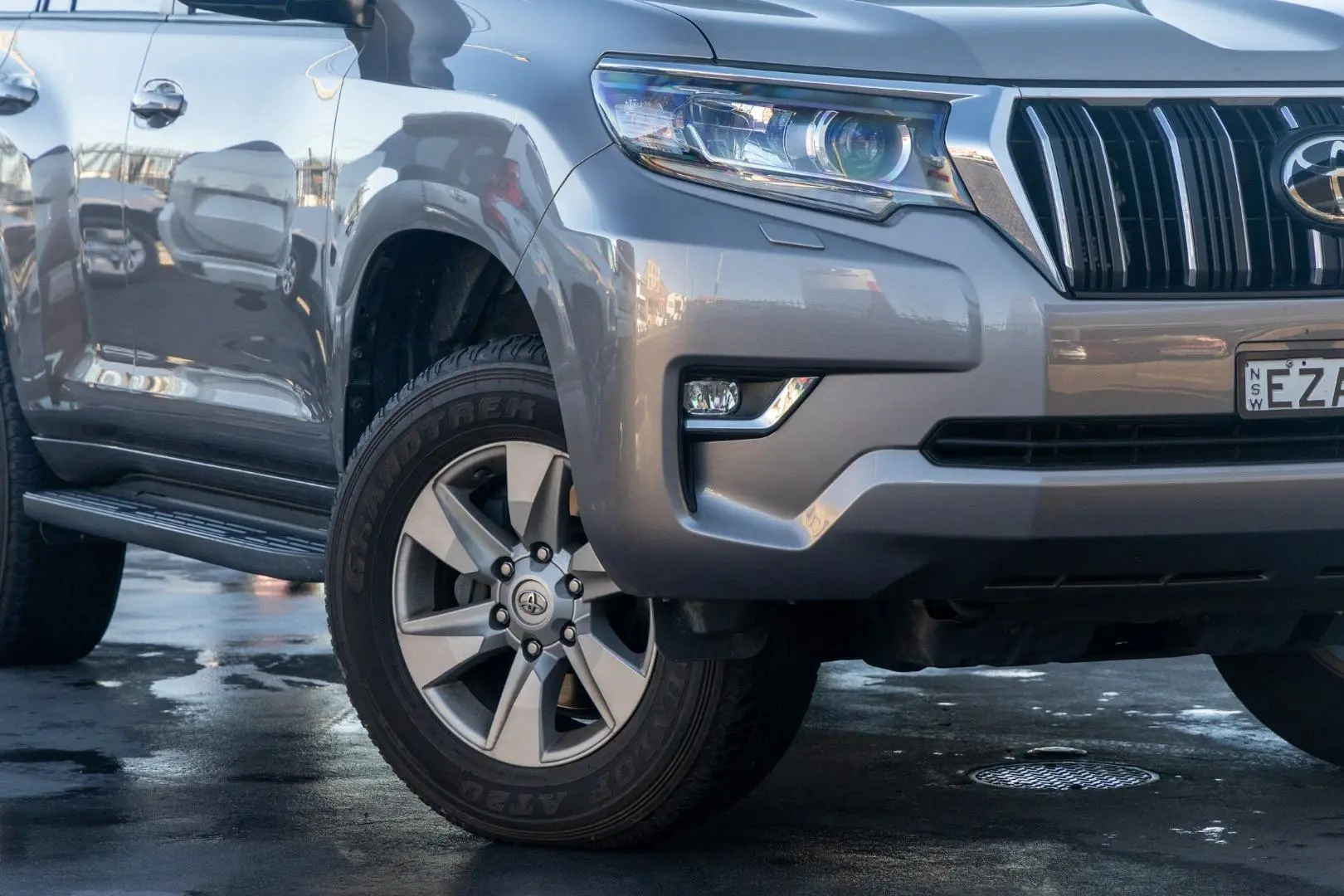 2023 Toyota Landcruiser Prado Gallery Image 6