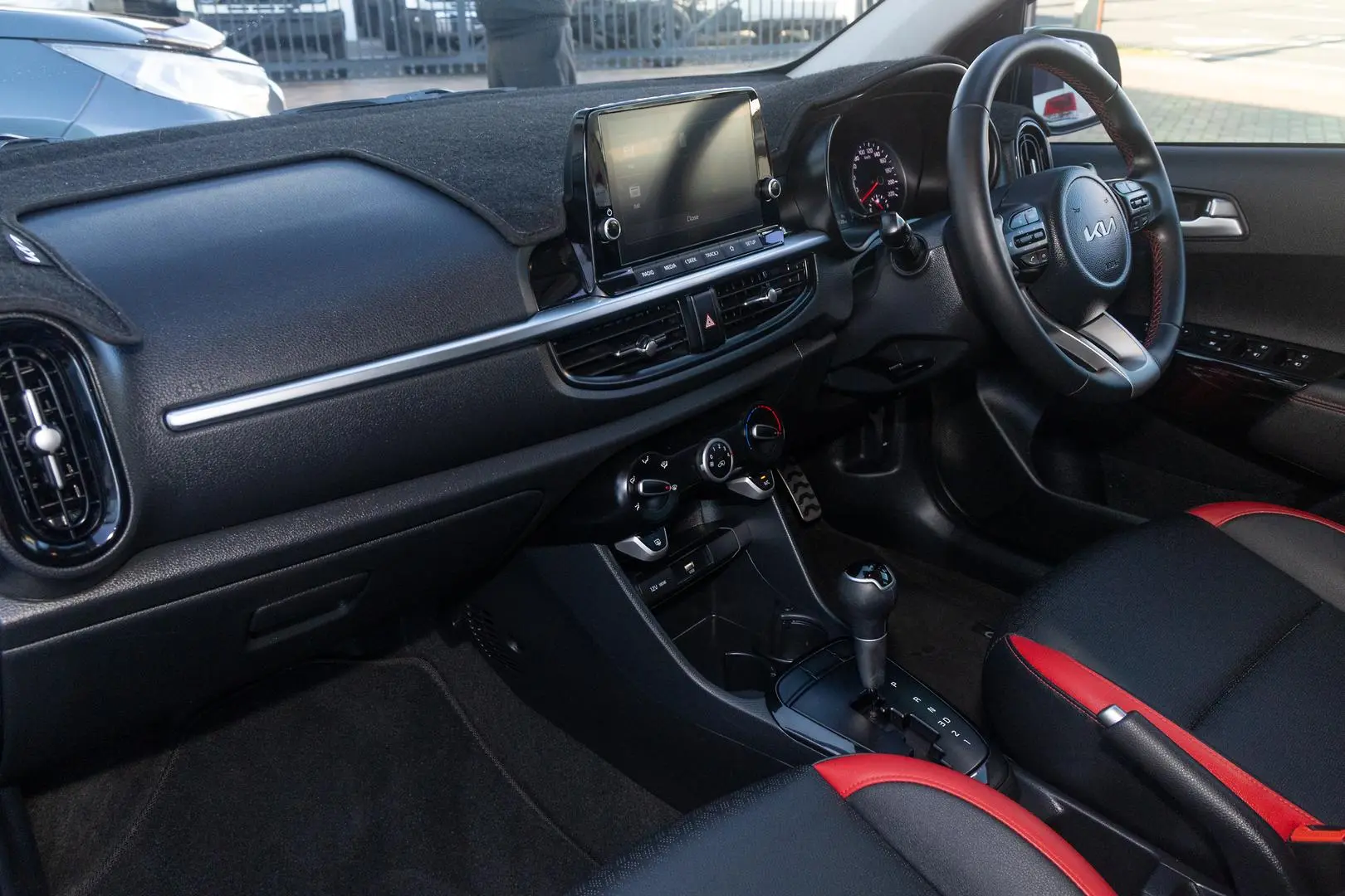 2022 Kia Picanto Gallery Image 8