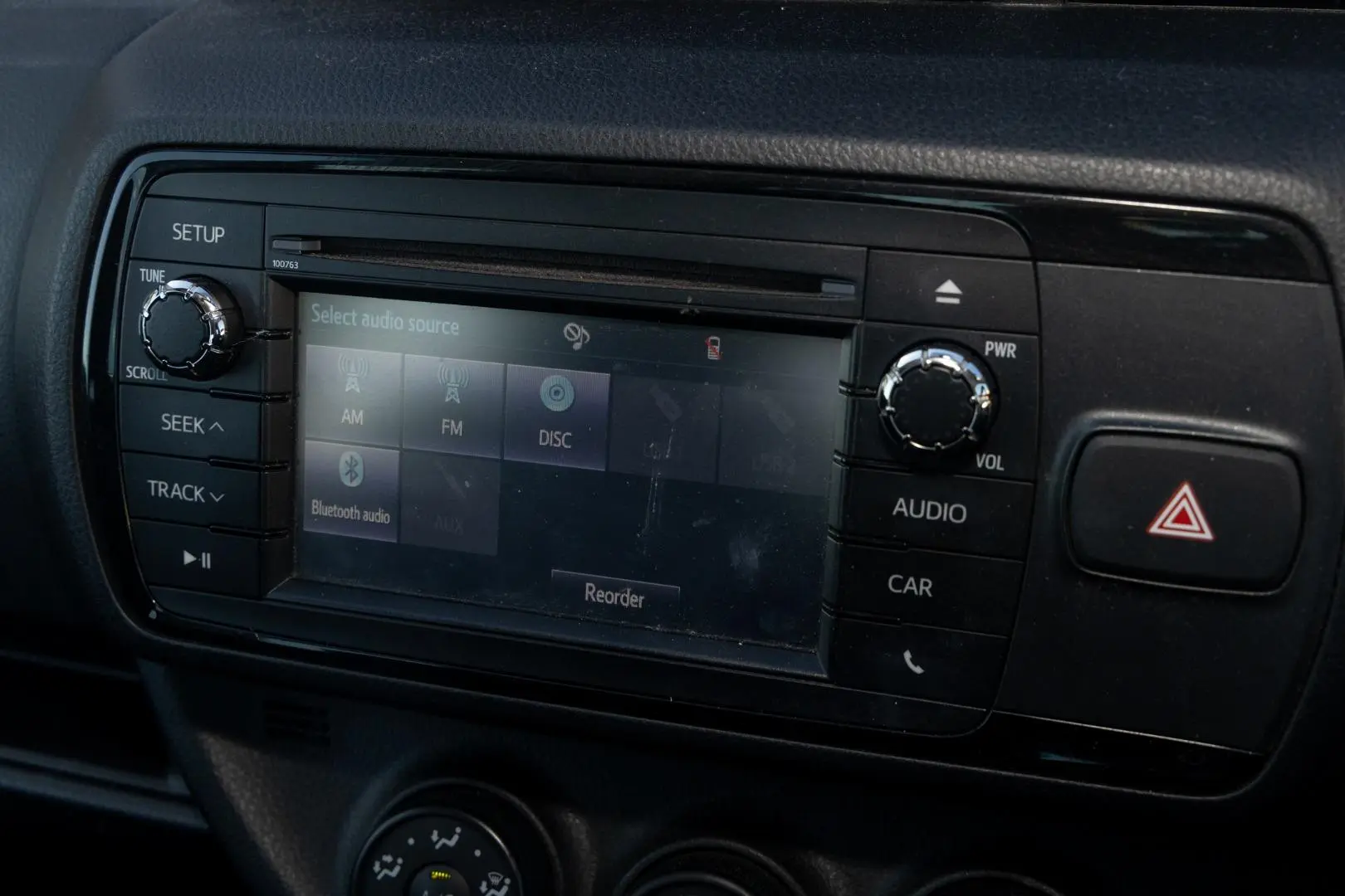 2017 Toyota Yaris Gallery Image 14