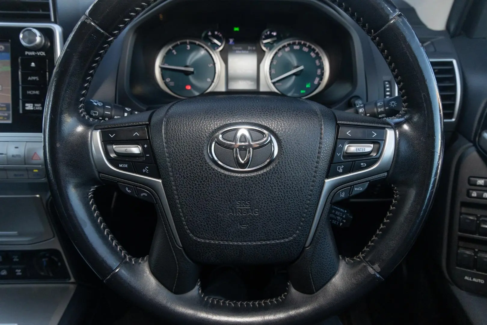 2020 Toyota Landcruiser Prado Gallery Image 10
