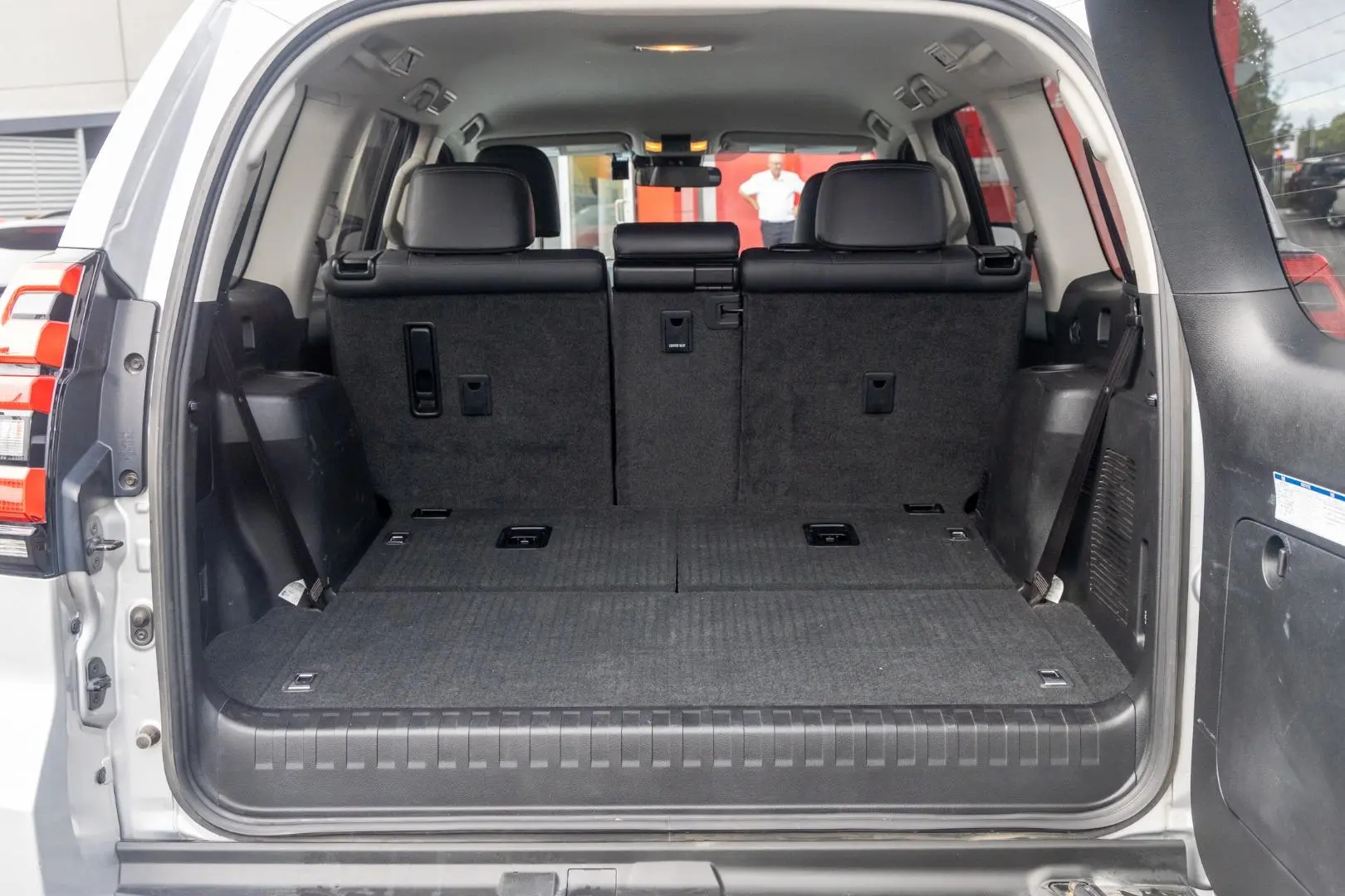 2021 Toyota Landcruiser Prado Gallery Image 18