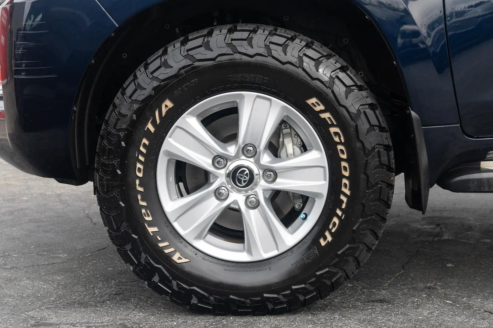 2018 Toyota Landcruiser Gallery Image 22