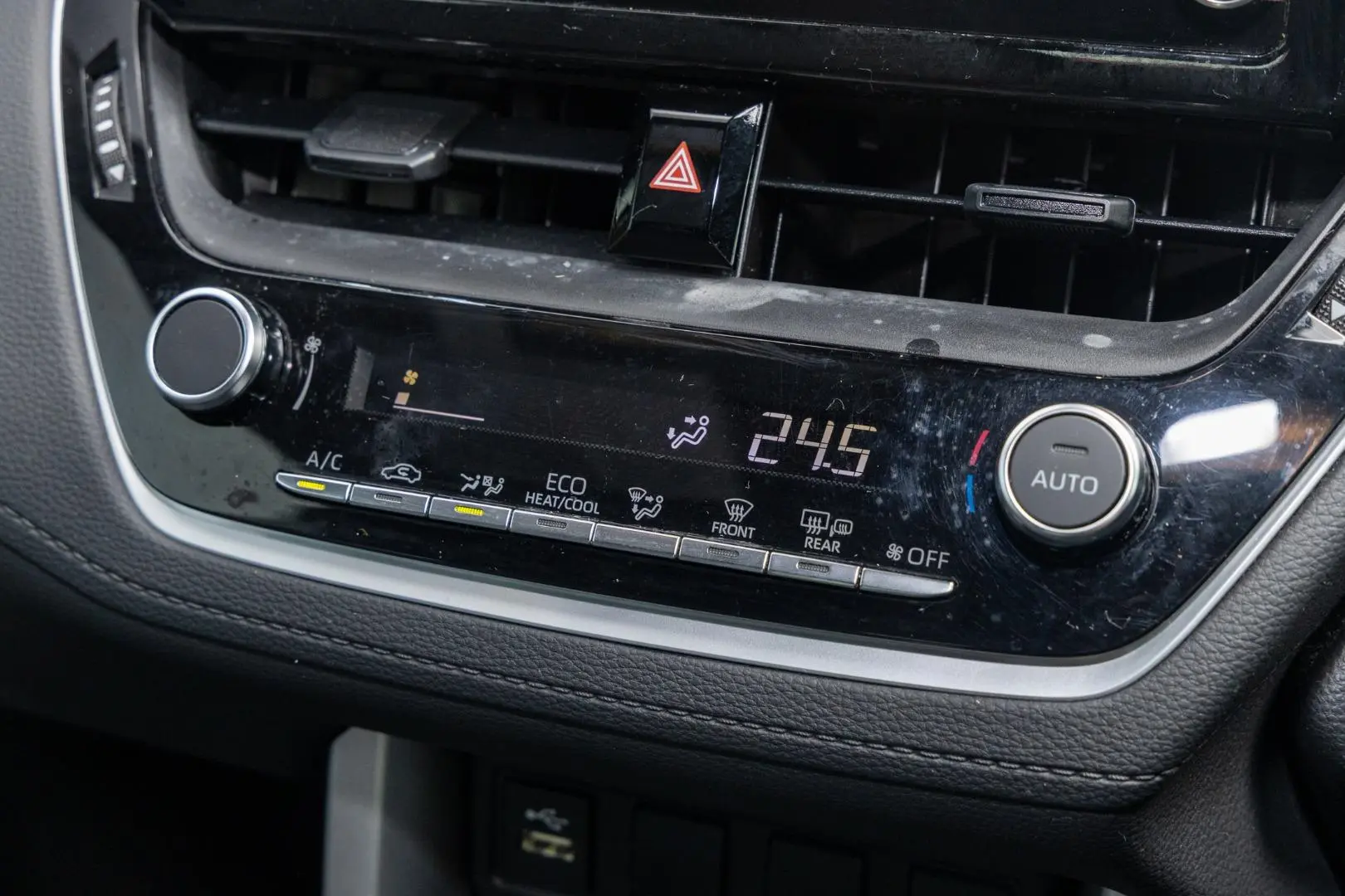 2023 Toyota Corolla Cross Gallery Image 16