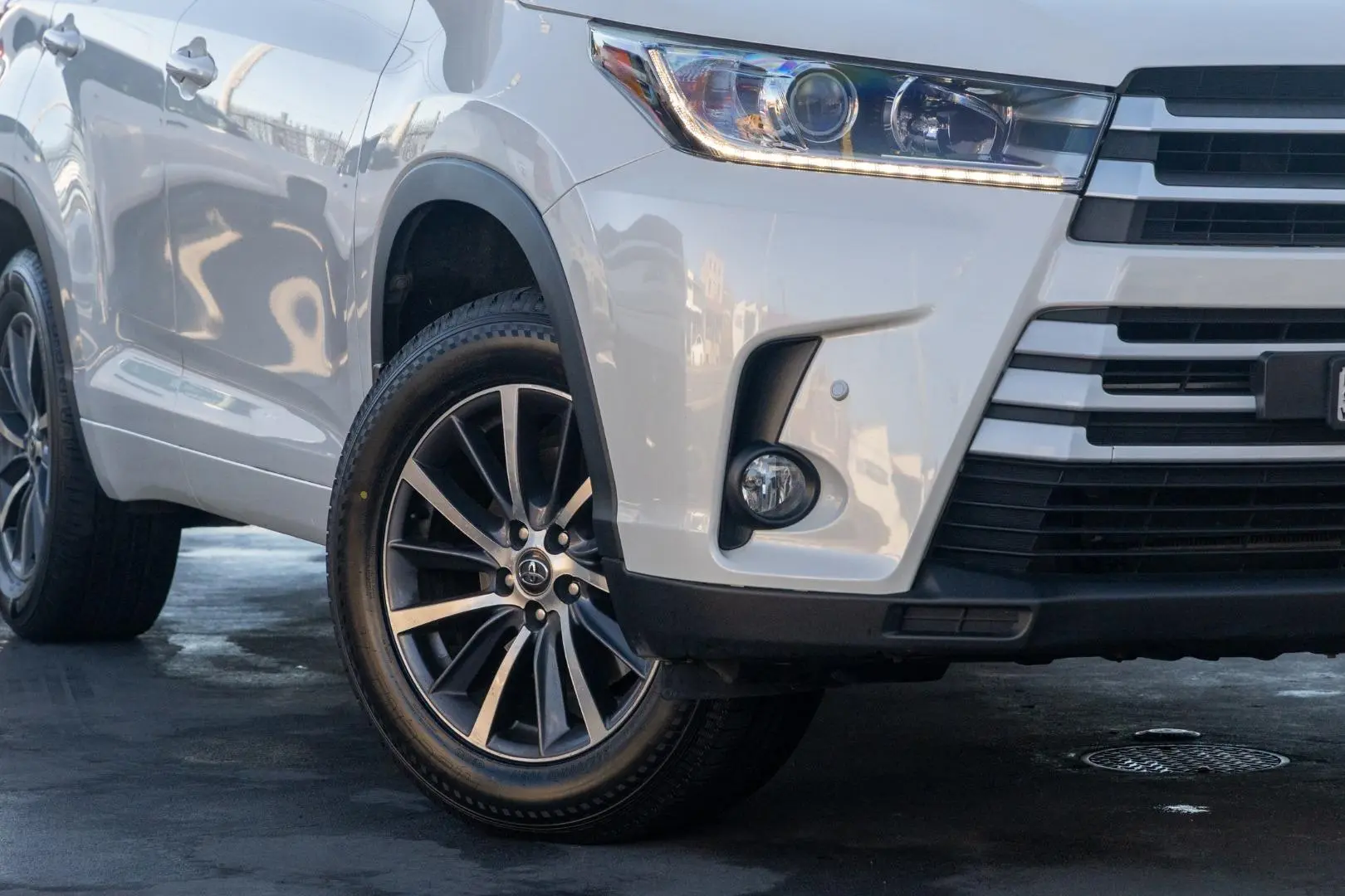 2017 Toyota Kluger Gallery Image 6