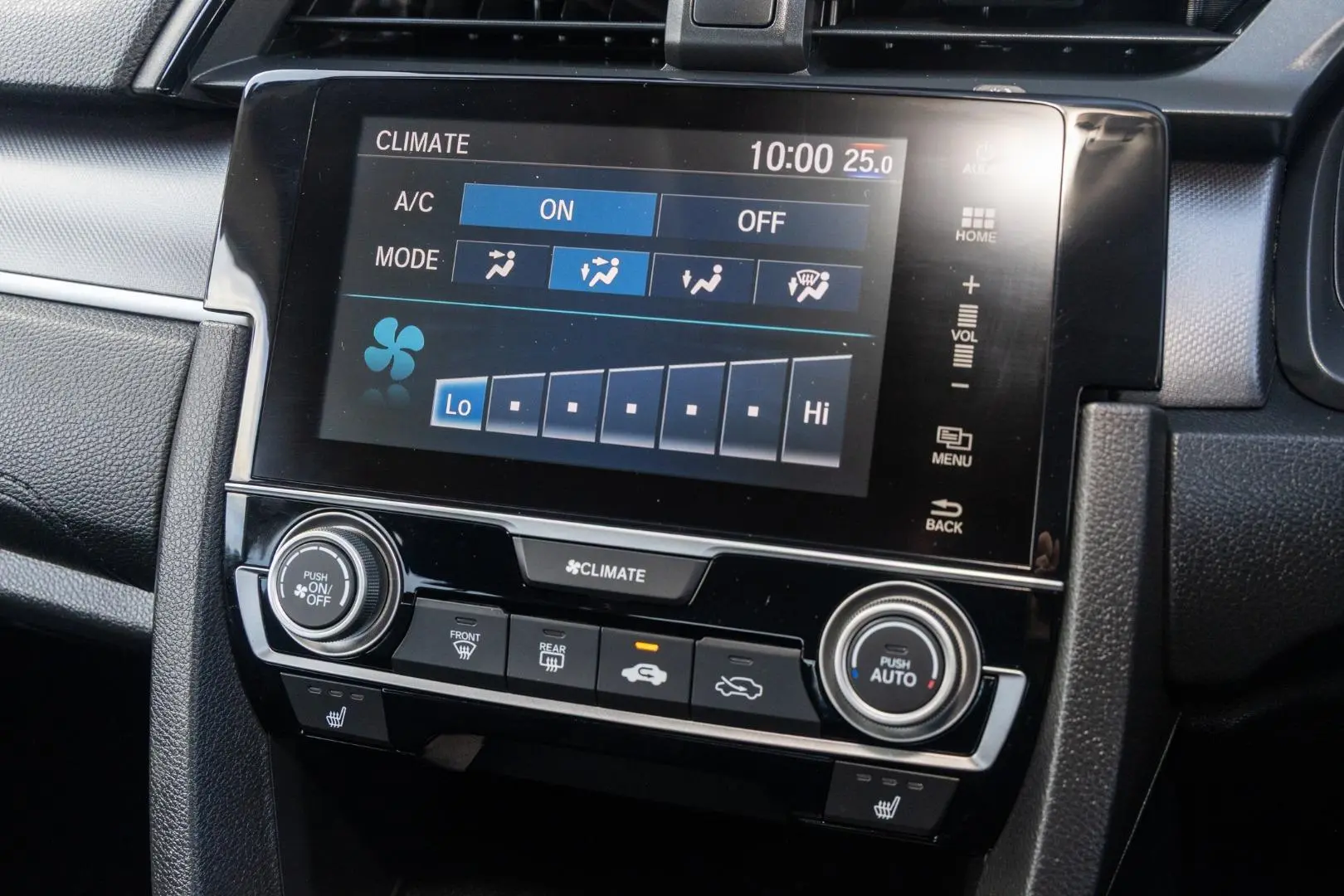 2018 Honda Civic Gallery Image 16