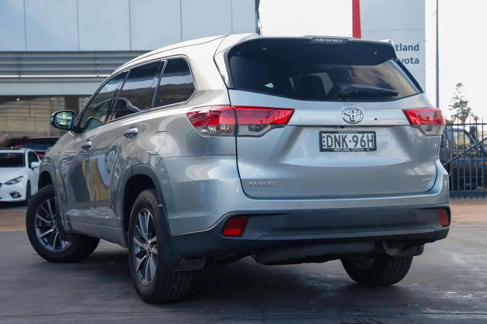 2017 Toyota Kluger Image 2