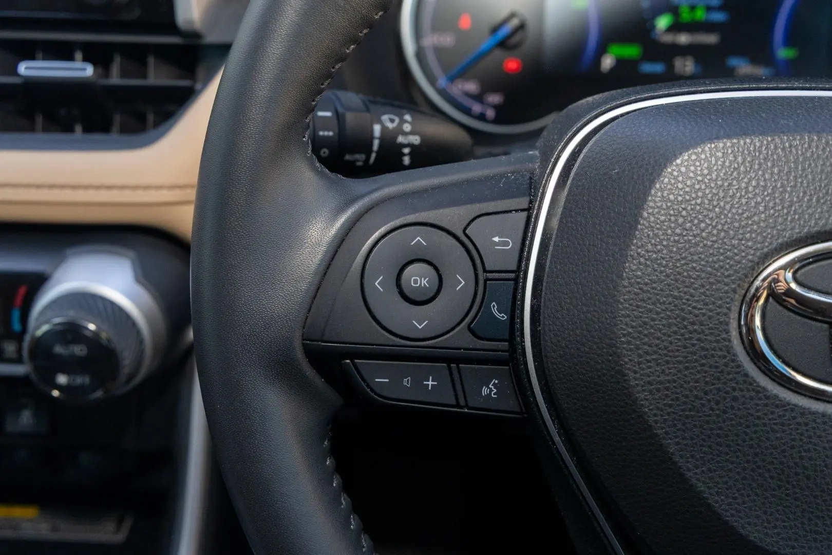 2021 Toyota RAV4 Gallery Image 11