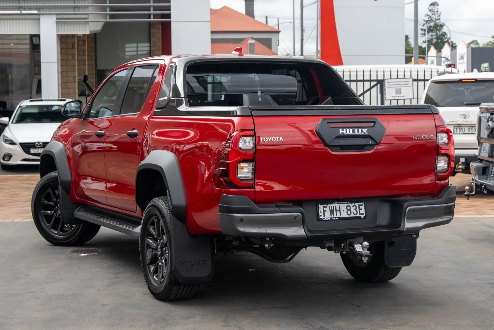 2025 Toyota Hilux Gallery Image 2