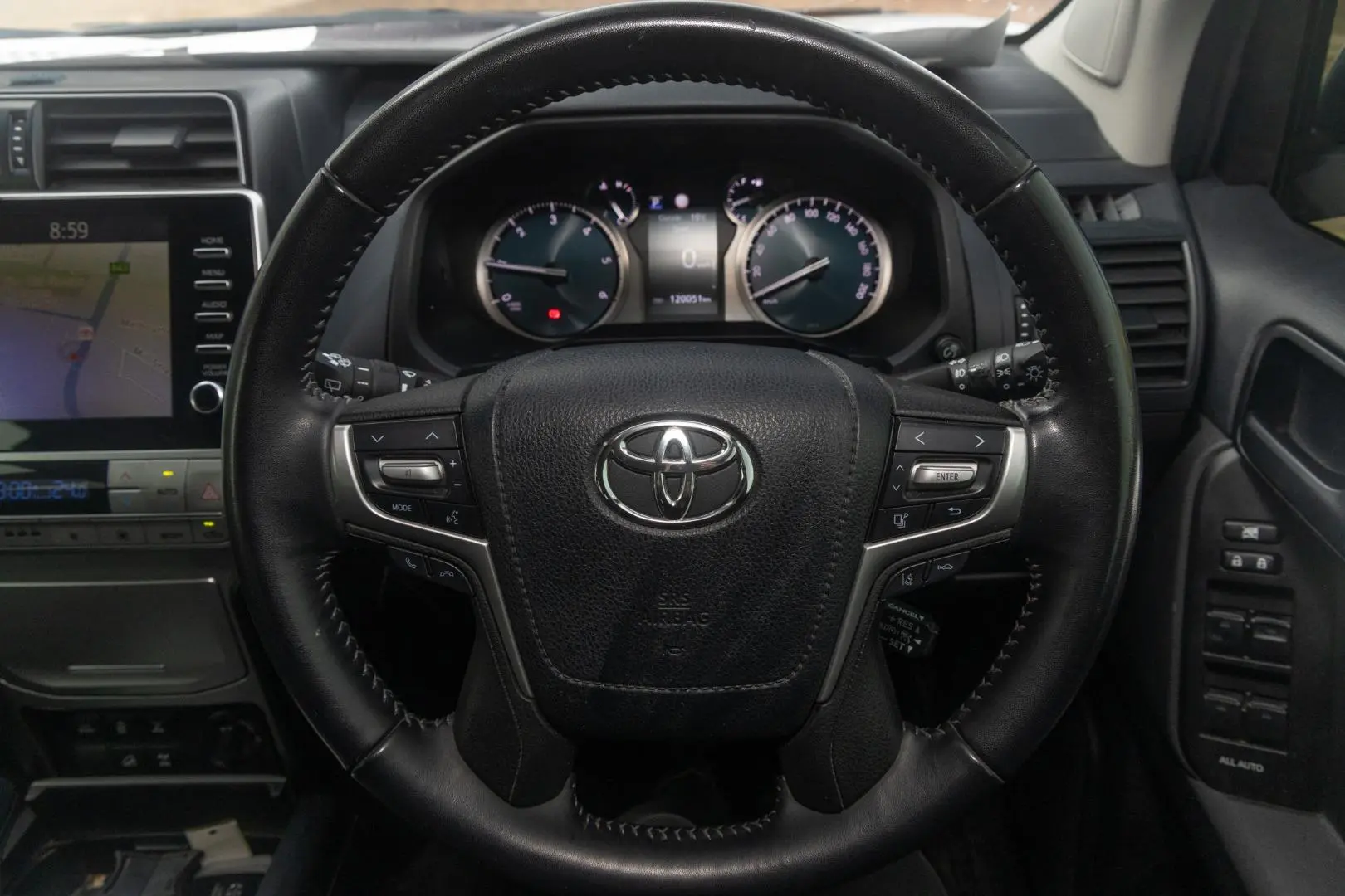 2021 Toyota Landcruiser Prado Gallery Image 10