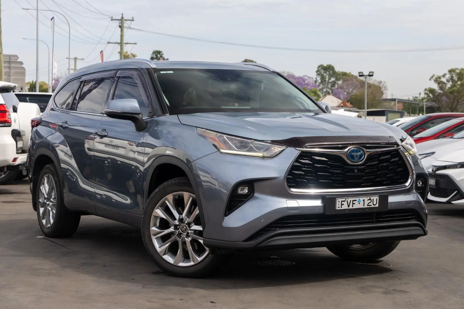 2022 Toyota Kluger Gallery Image 1