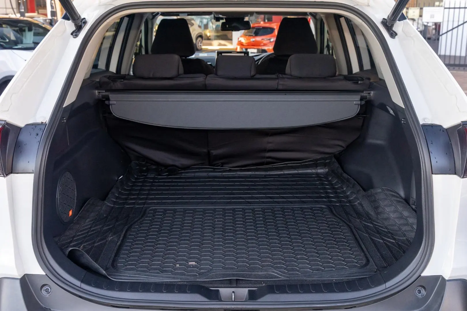 2020 Toyota RAV4 Gallery Image 19