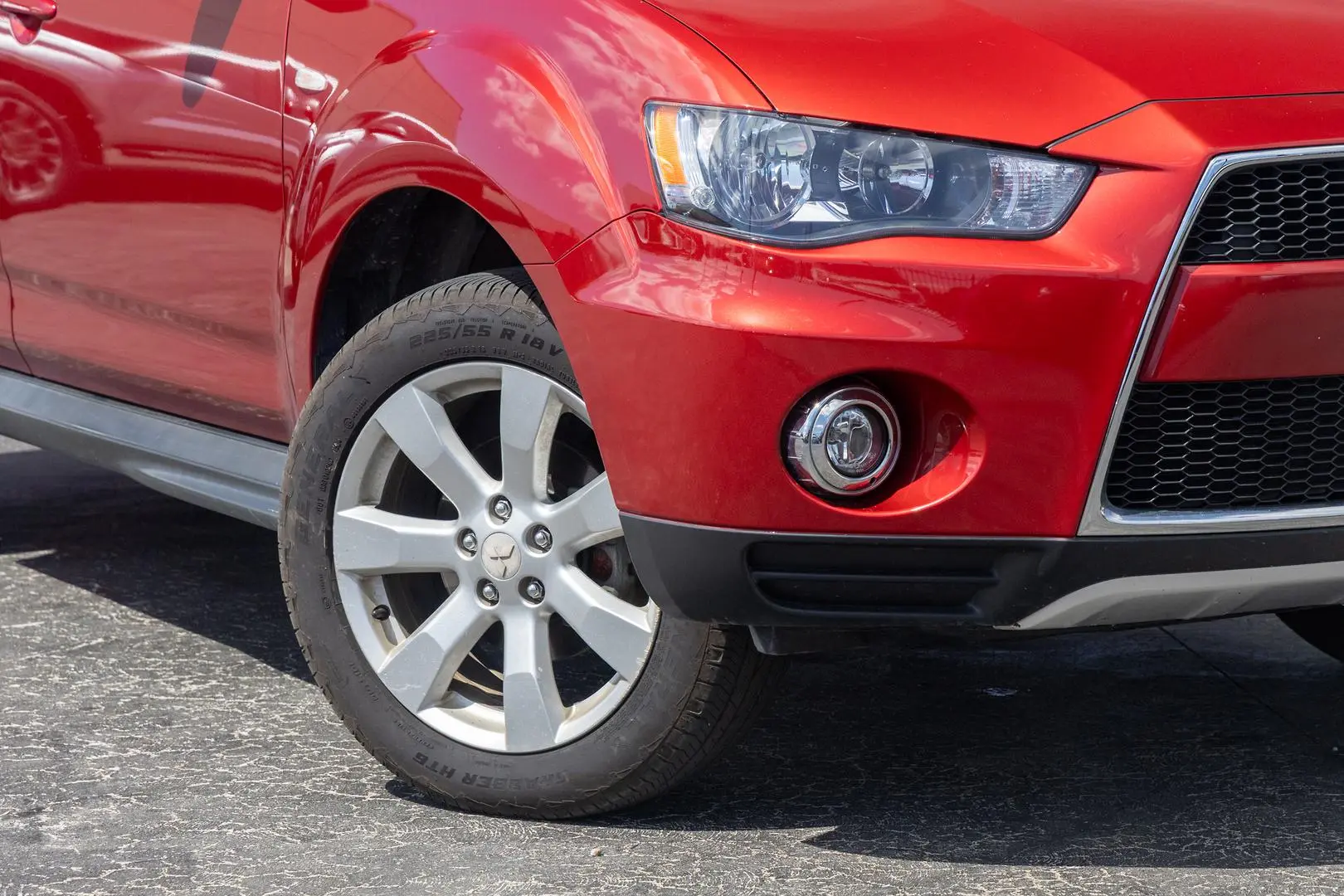 2012 Mitsubishi Outlander Gallery Image 6