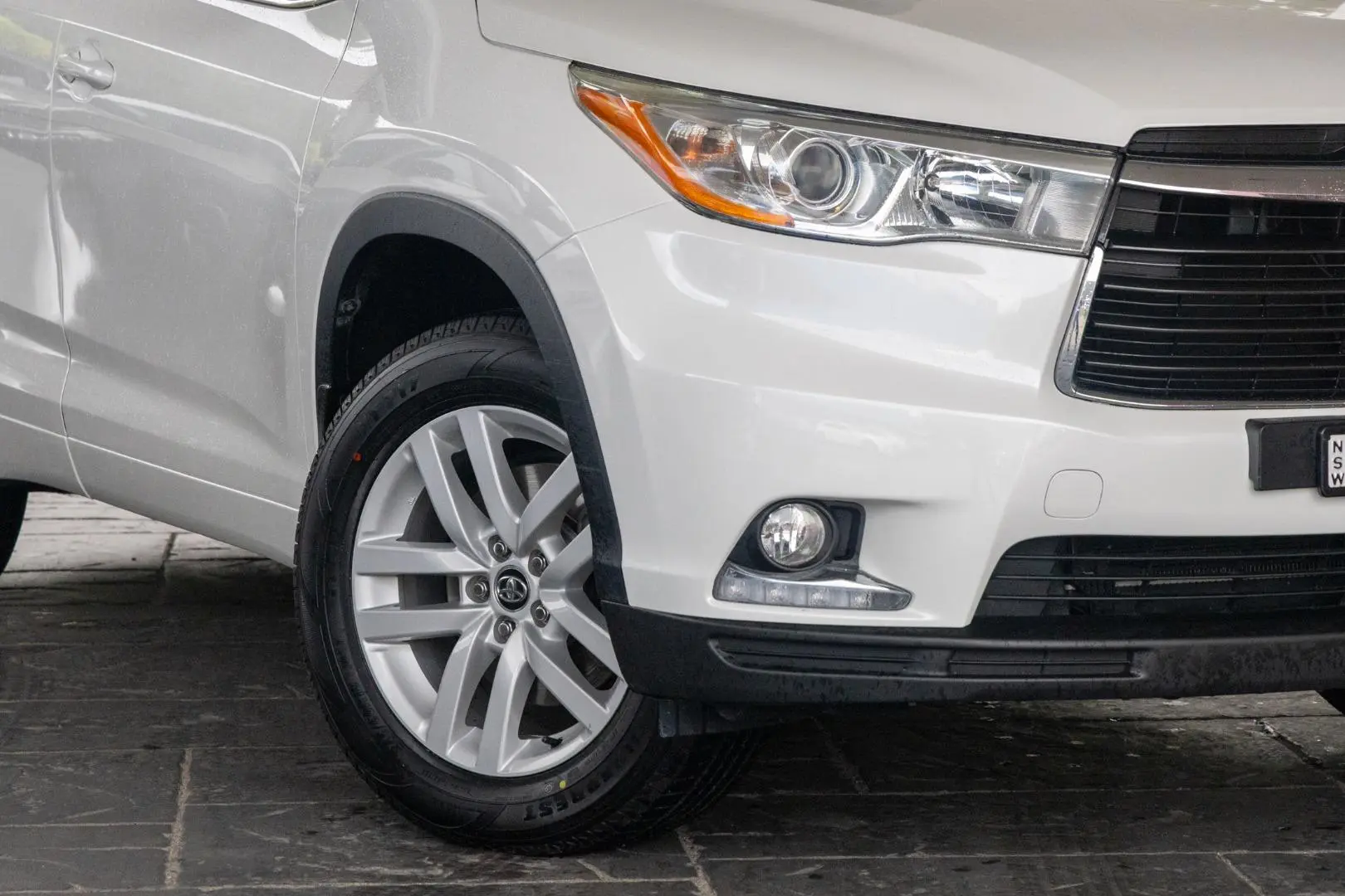 2016 Toyota Kluger Gallery Image 6