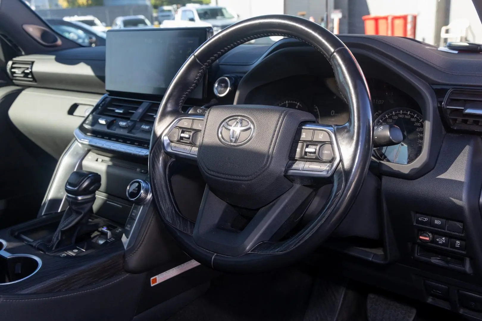 2022 Toyota Landcruiser Gallery Image 7