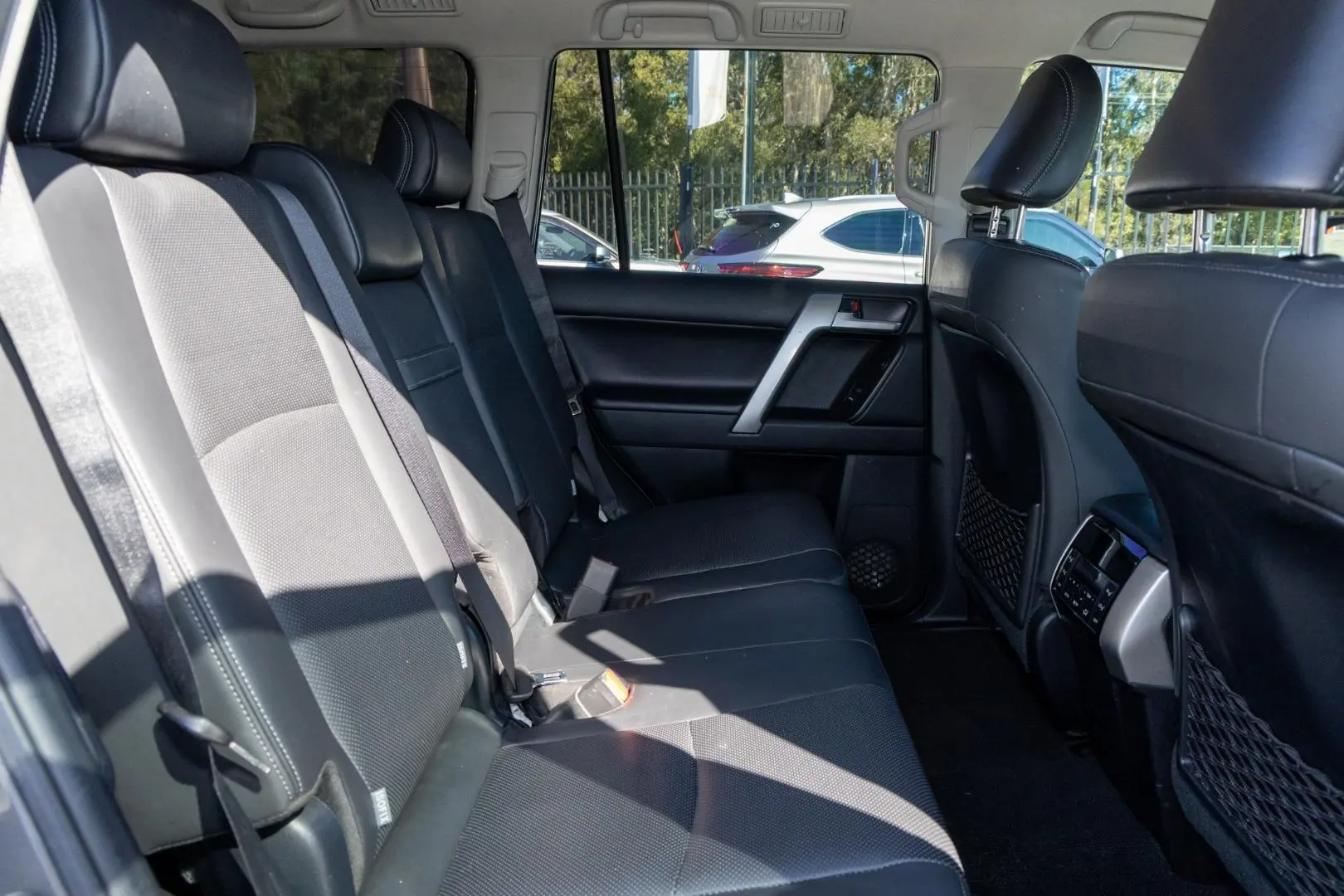 2021 Toyota Landcruiser Prado Gallery Image 9