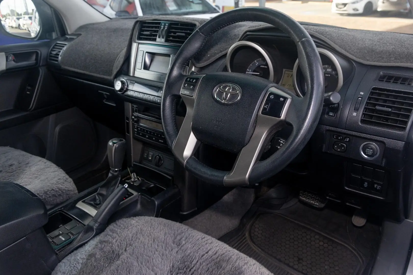 2010 Toyota Landcruiser Prado Gallery Image 7