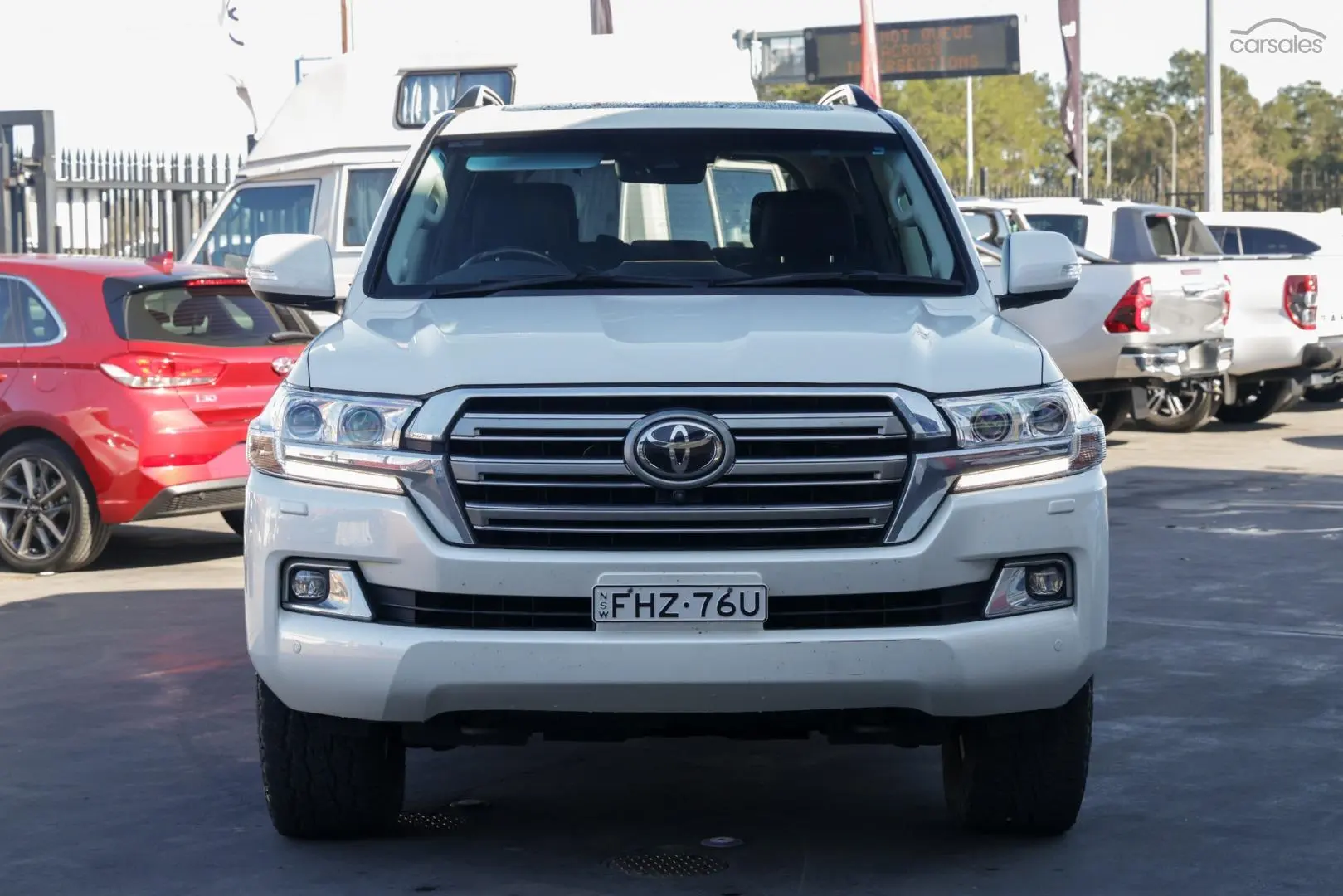 2016 Toyota Landcruiser Image 4