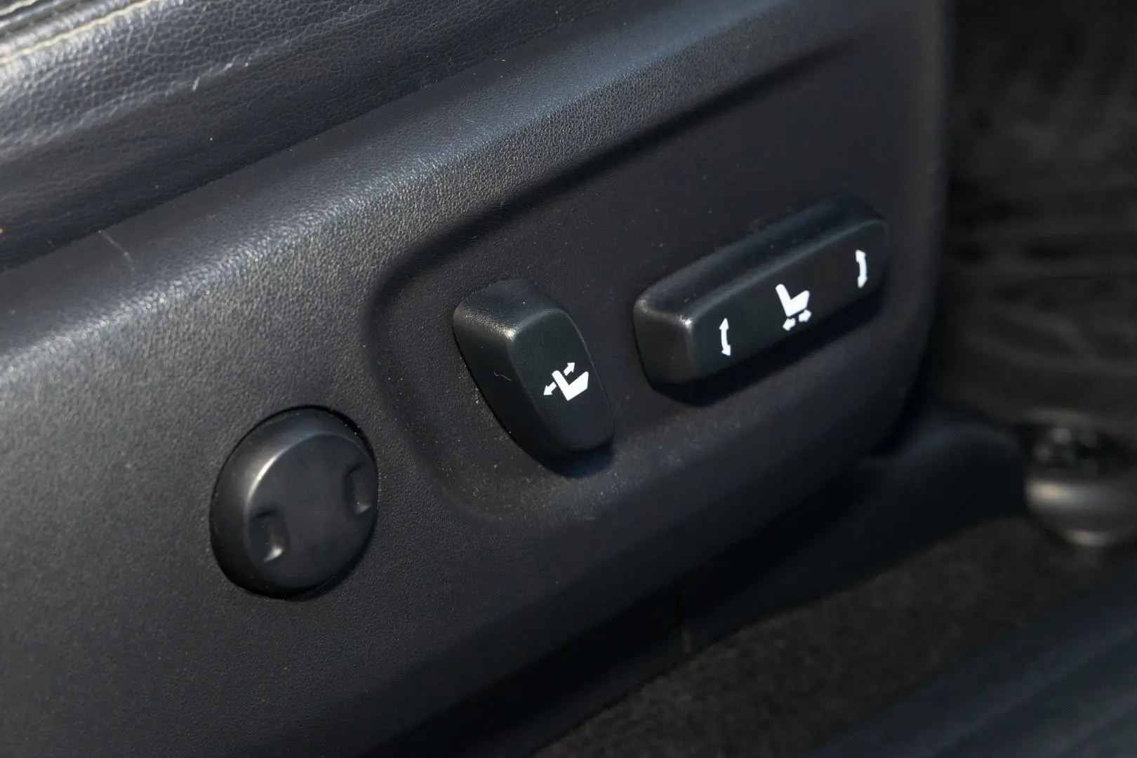 2018 Toyota Landcruiser Prado Gallery Image 18